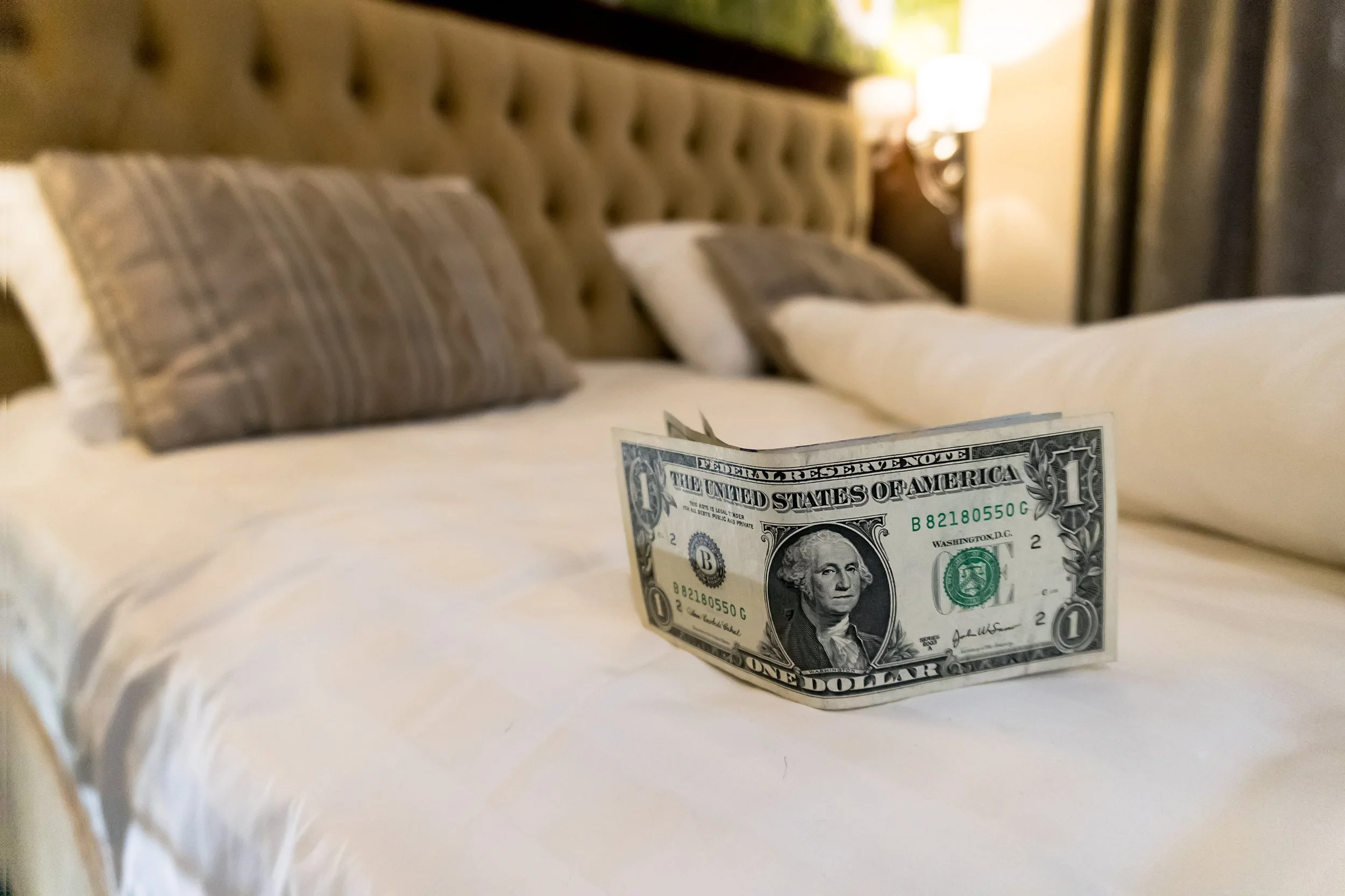 B&Bs vs. Hotels Comparison [Atmosphere, Price, Safety, Amenities ...
