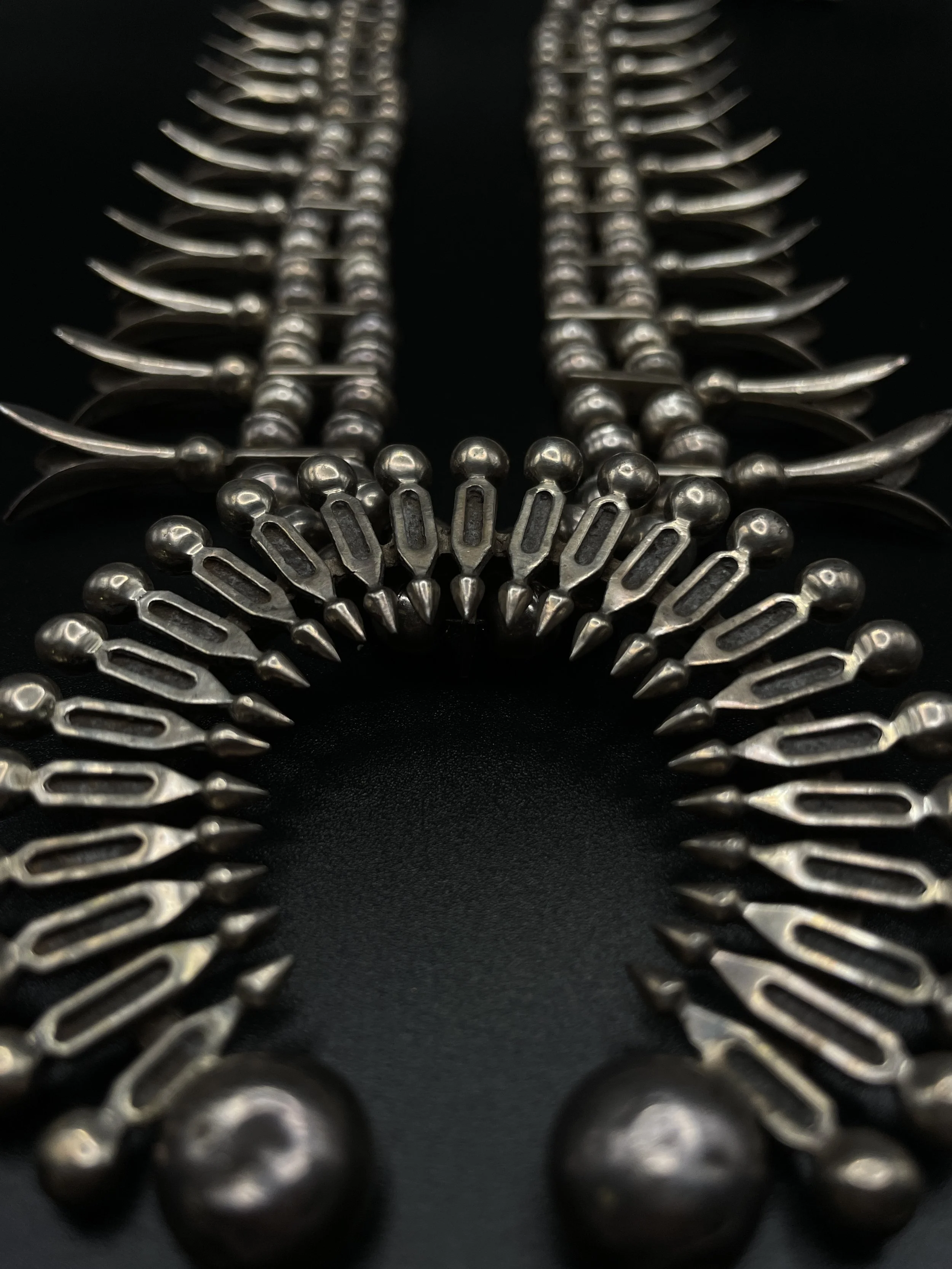 Necklace: Diné Spiked Squash Blossom