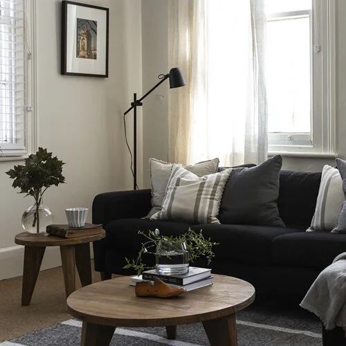 Nestled above the bustling village of Daylesford:   LÁtelier