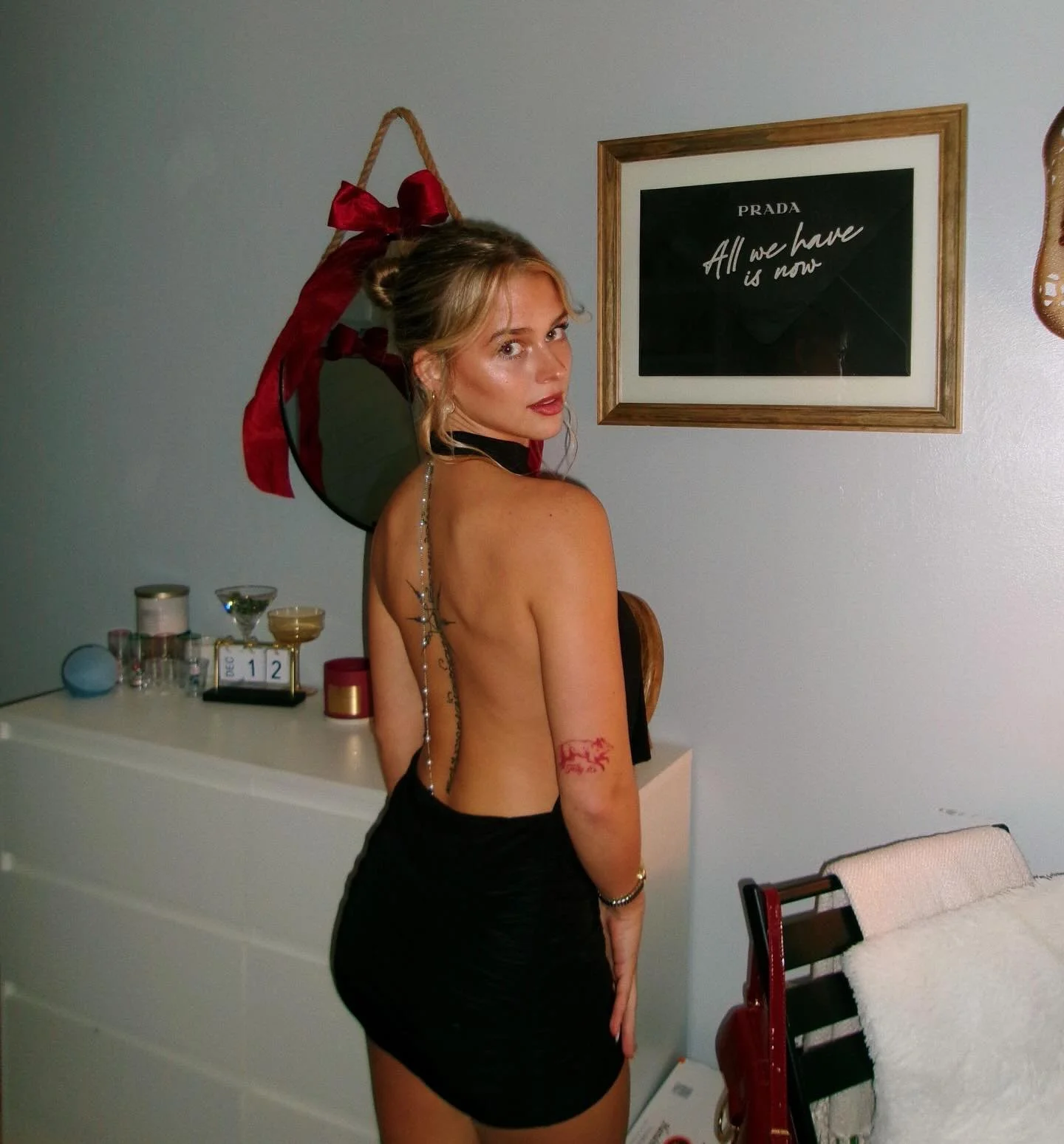 thanks, it&rsquo;s from Connections! 💌😙

We loved seeing you all repping Connections at your winter formals, Shop our dress collection in store now! 

new styles arriving weekly ⭐️

#psu #boutique #giftideas