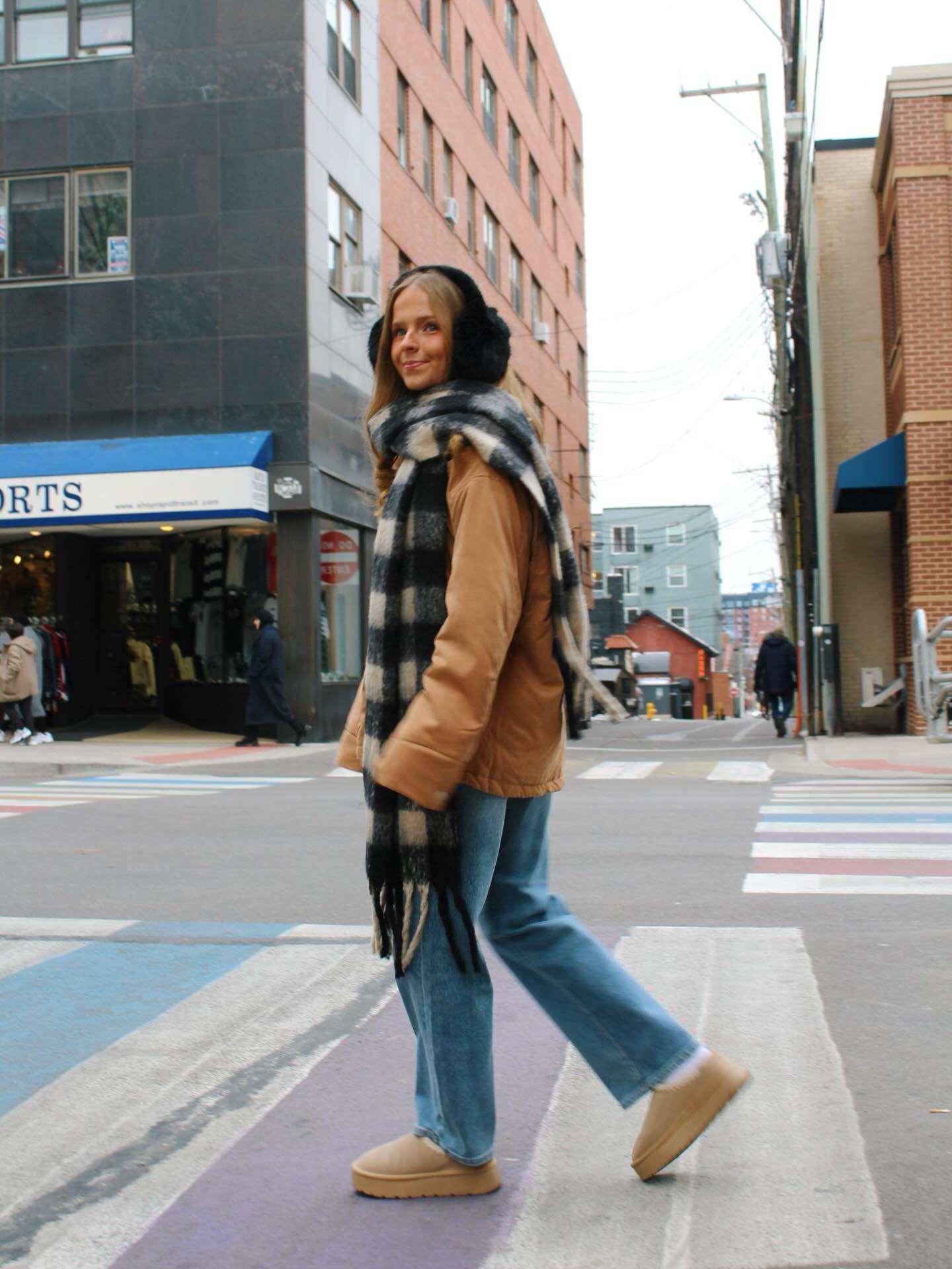 One week till Christmas! ❄️⭐️

Get your last minute shopping done right here in State College, open everyday until Christmas including Christmas Eve! 

#statecollegepa #boutique #giftideas