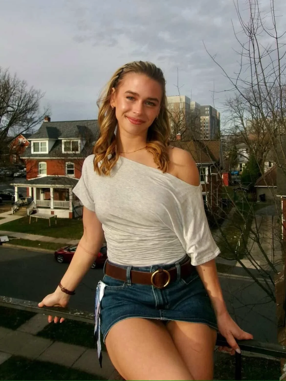 your weekend outfit starts here 📍 

💫come shop with us today 10-6!