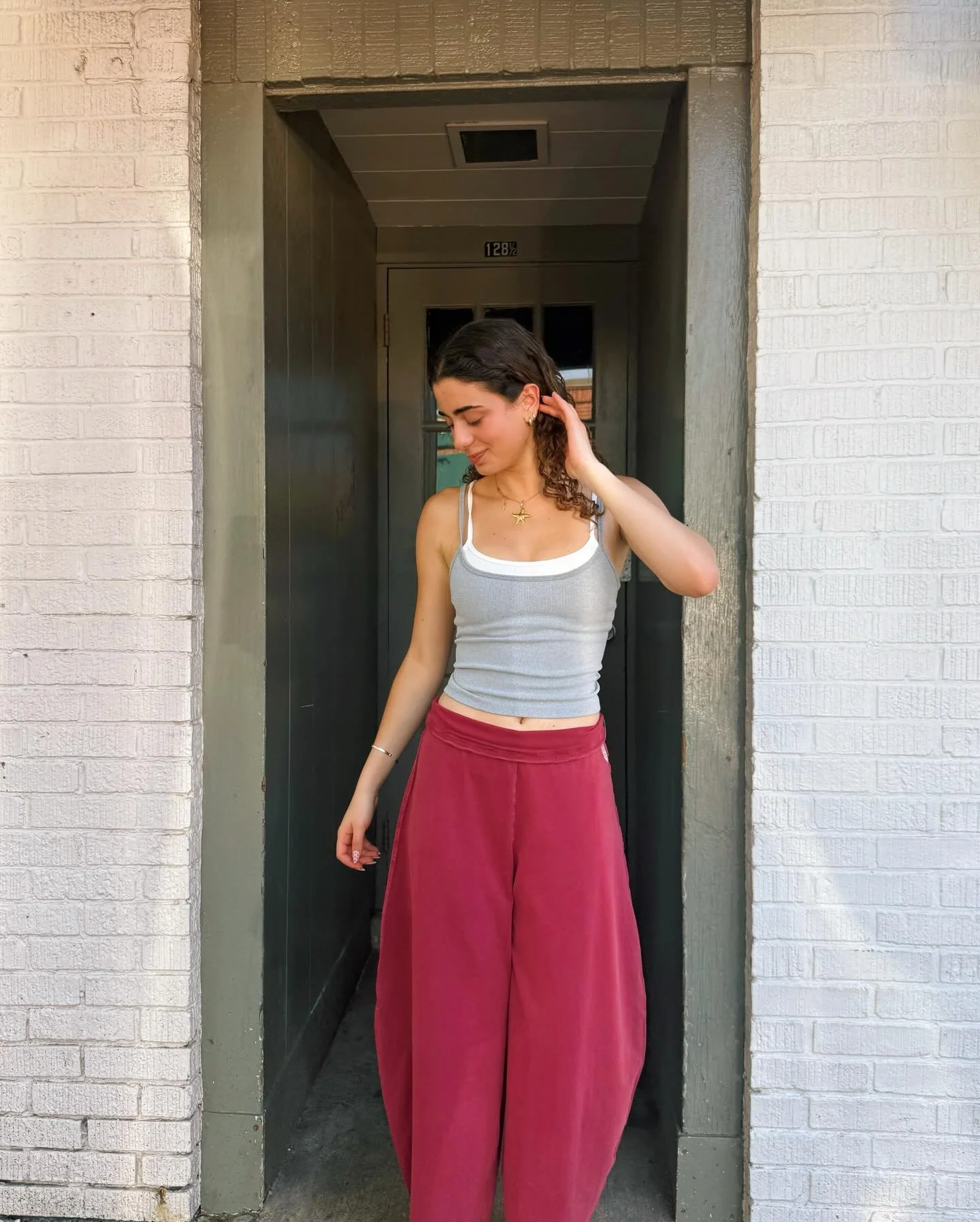 the Hot Shot Easy Pants are here and we&rsquo;ll be wearing them all summer long ☀️

Shop this Free People Movement outfit and more in store now! 

#fpmovement #psu #boutique #freepeople #summerfashion