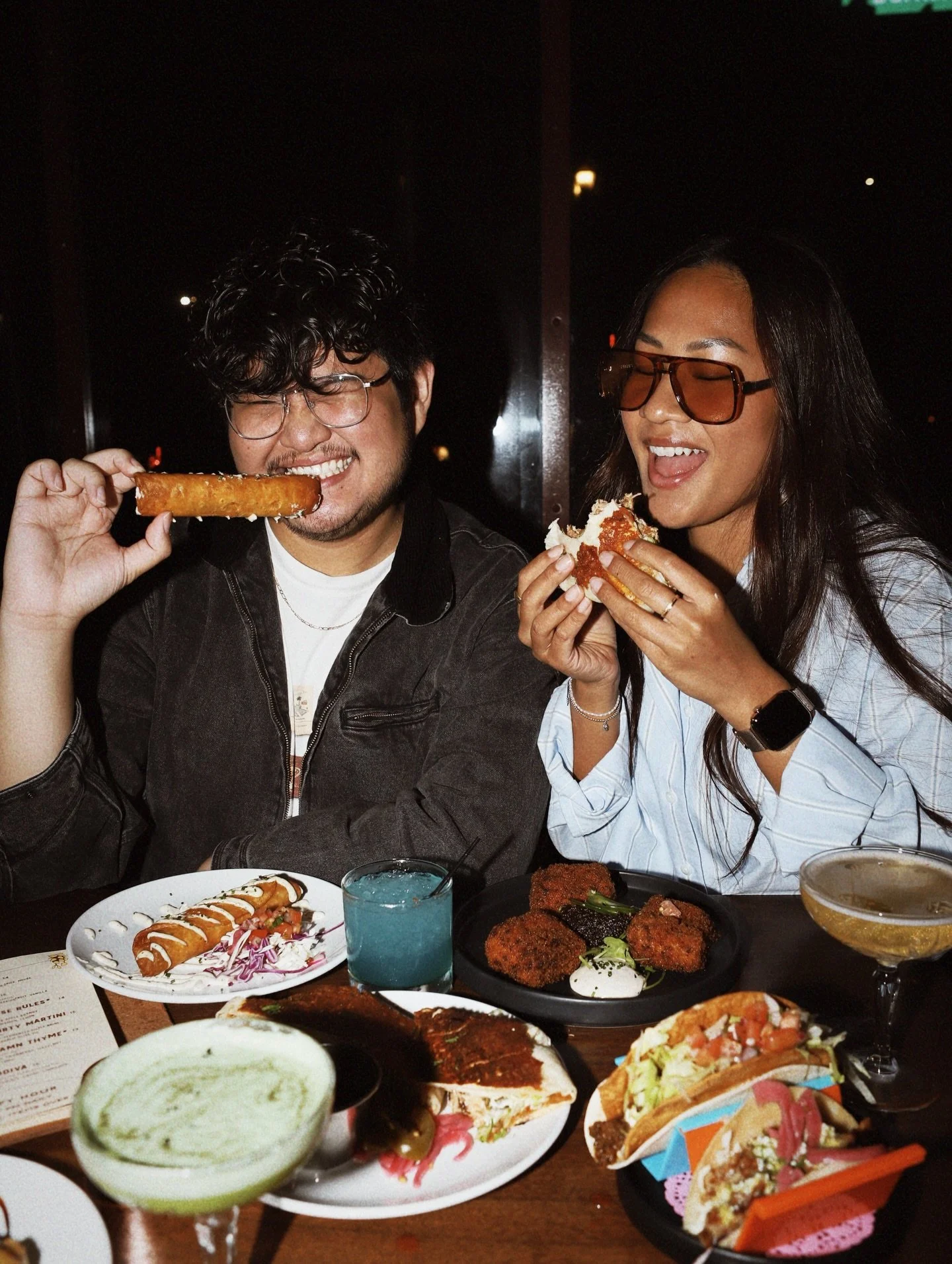 nights like this are my favorite @dirty.pretty.pdx 

@ala_saetern @melisssabaliton

#pdx #portland #portlandoregon #oregon #thingstodoinportland #latenightdatenight #latenight #pdxeats #portlandeats #pdxfood