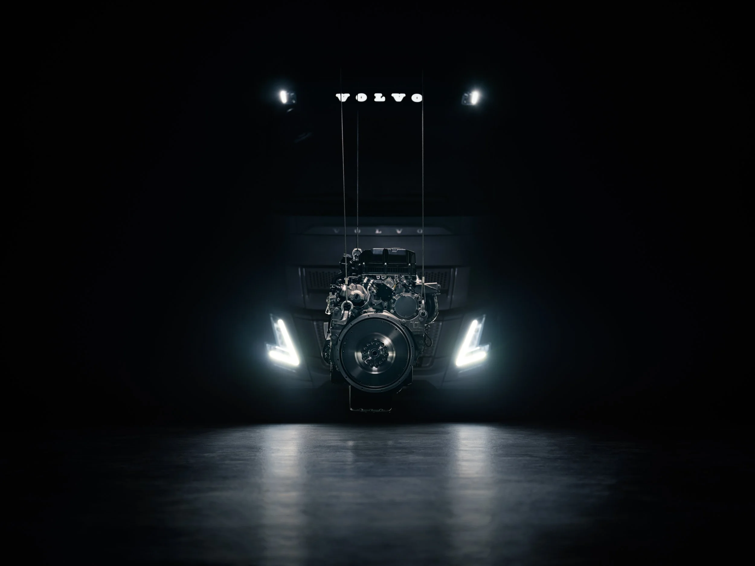 volvo_truck_P33XX_STUDIO0547.jpg