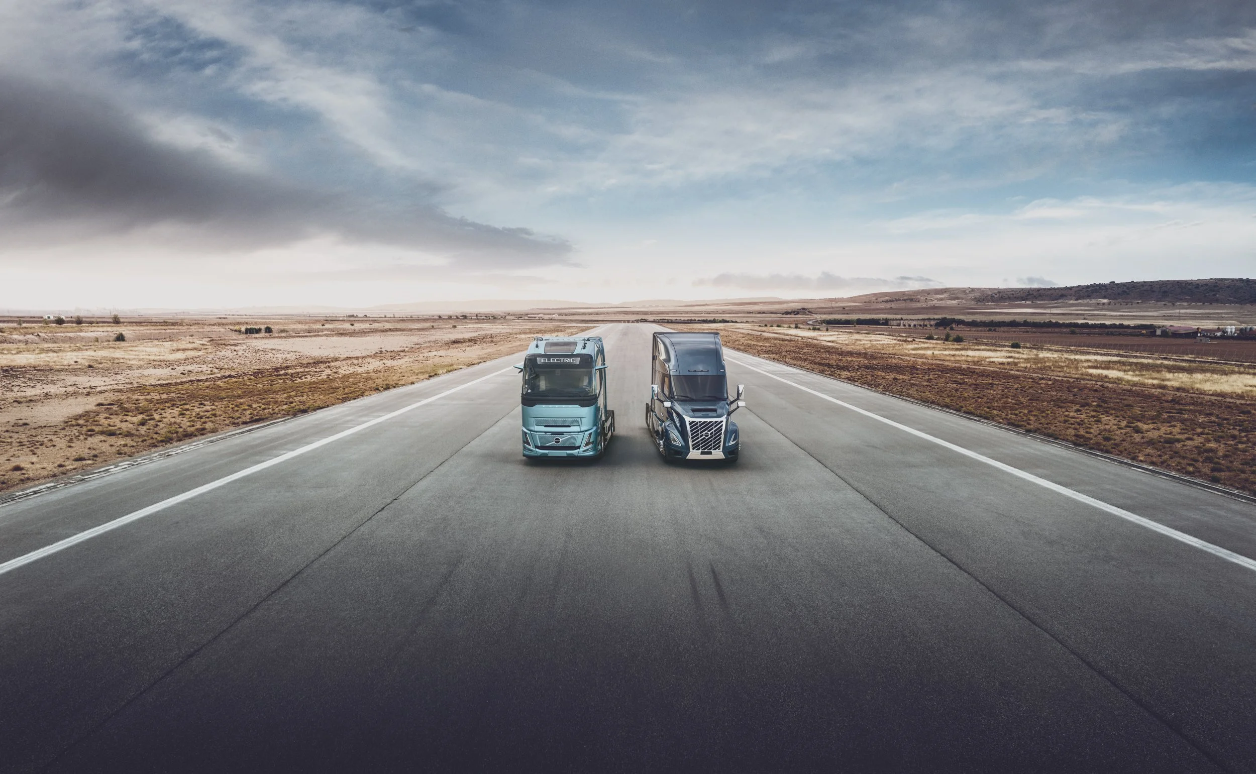 volvo_truck_DSC01442-Pano.jpg