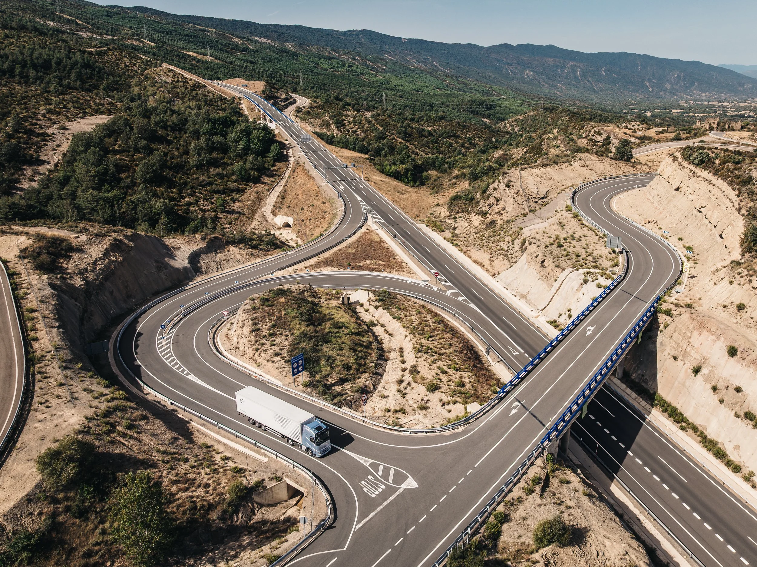 volvo_truck_DJI_0625.jpg