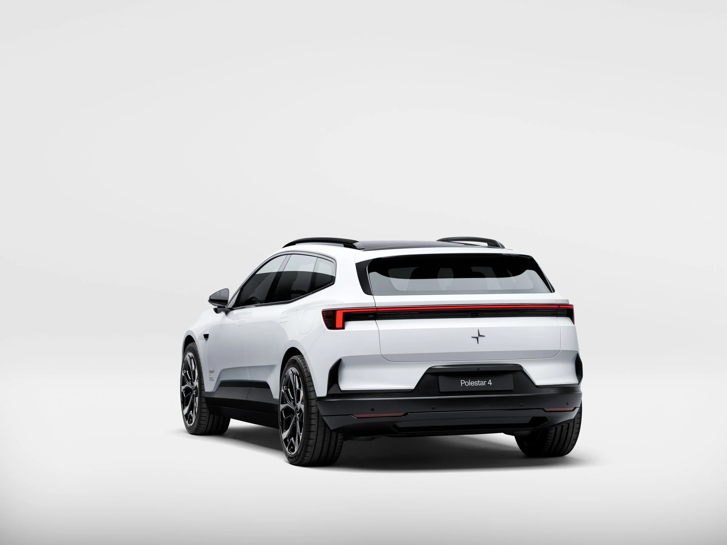 Polestar-260629-2757_v004.jpg