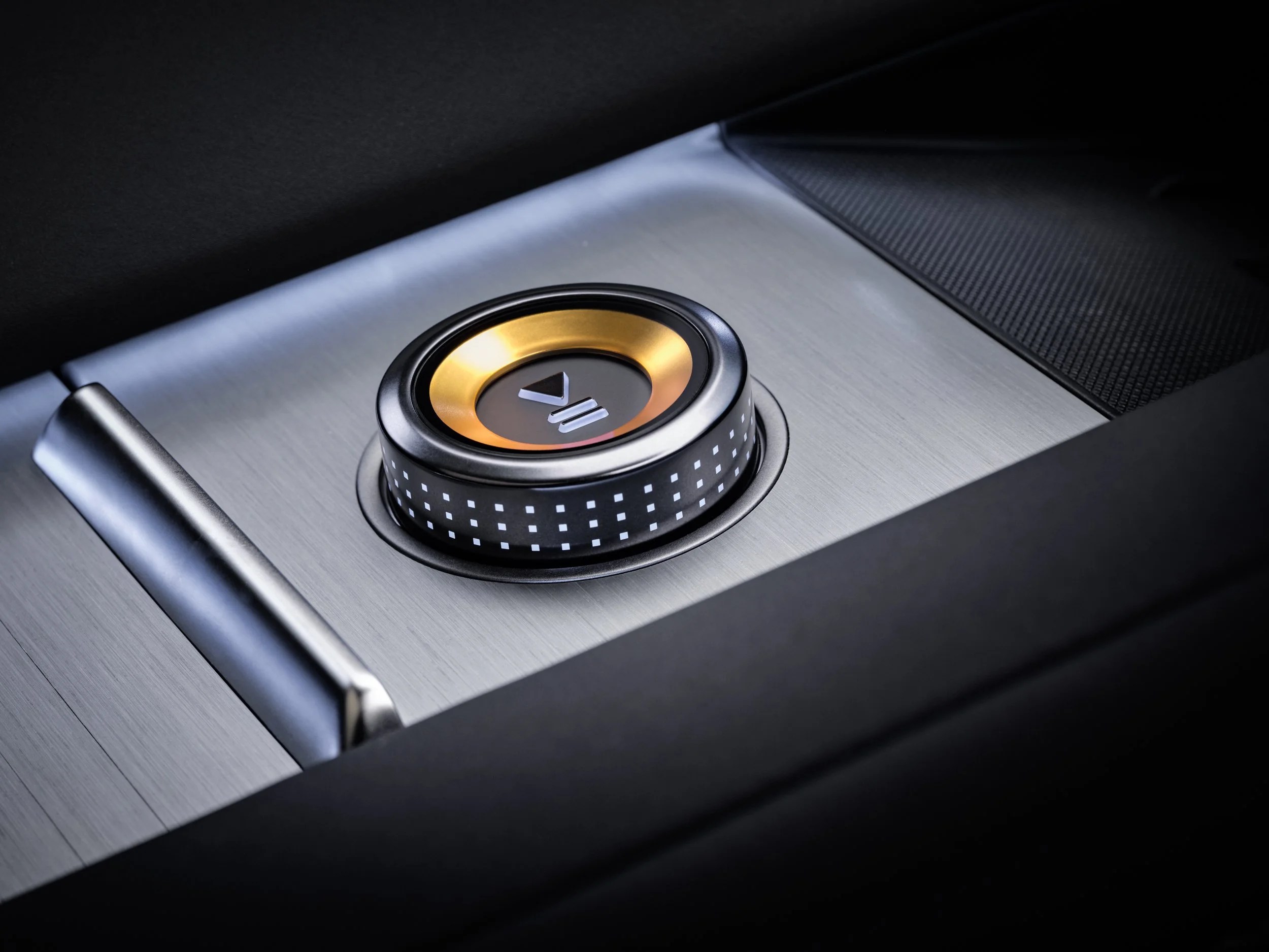 Polestar-260702-3504_v003.jpg