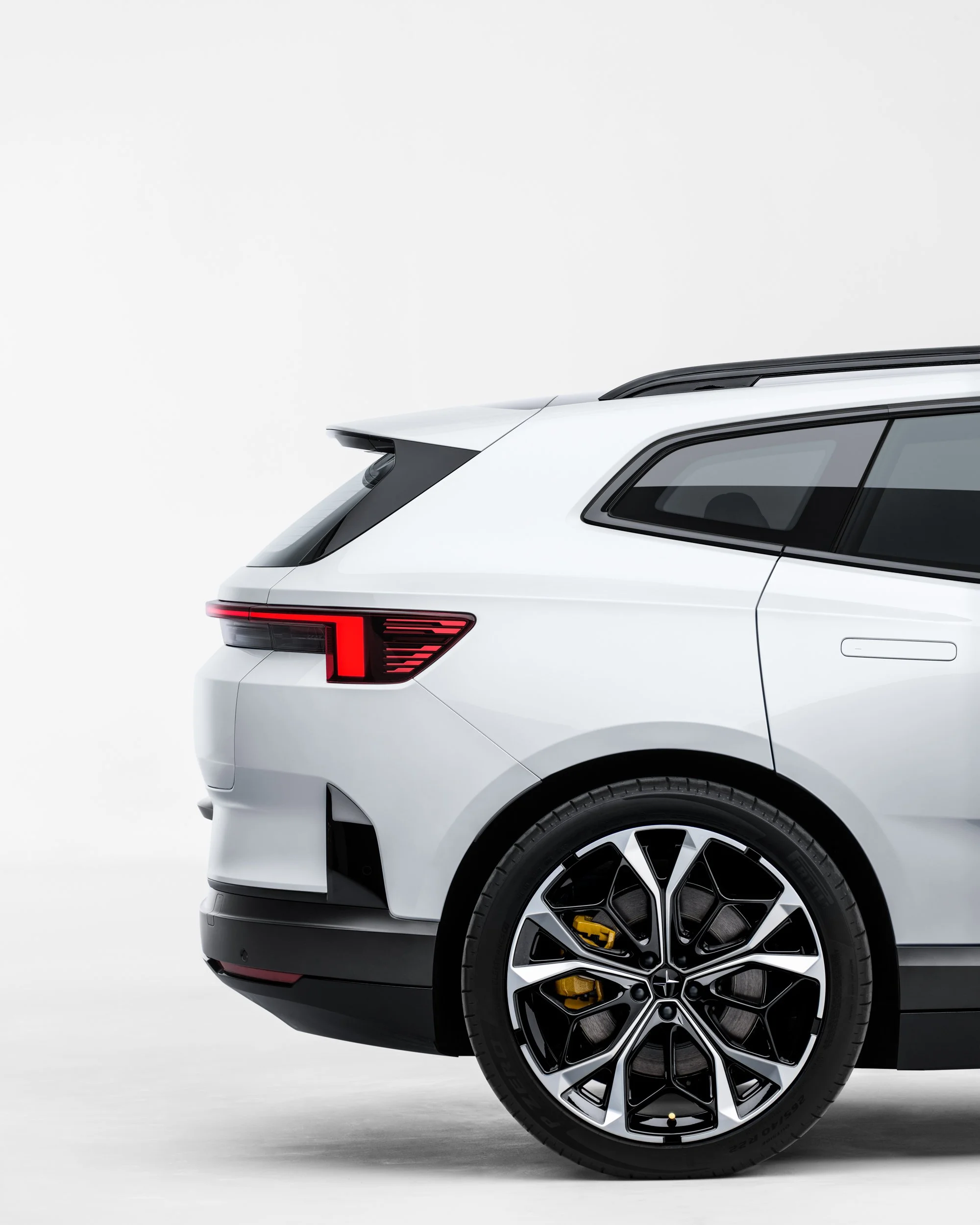 Polestar-260630-3079_v004.jpg