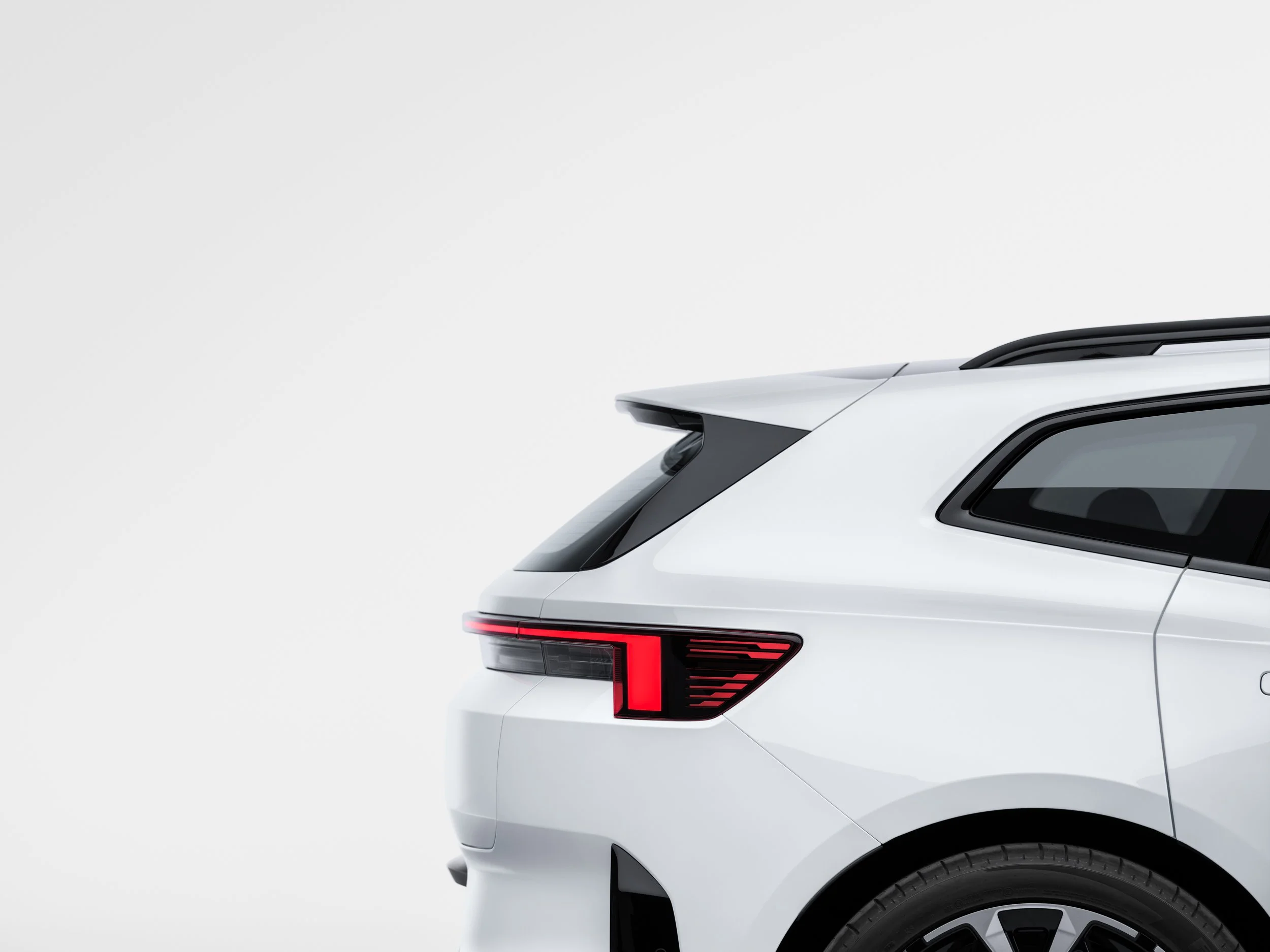 Polestar-260630-3154_v004.jpg