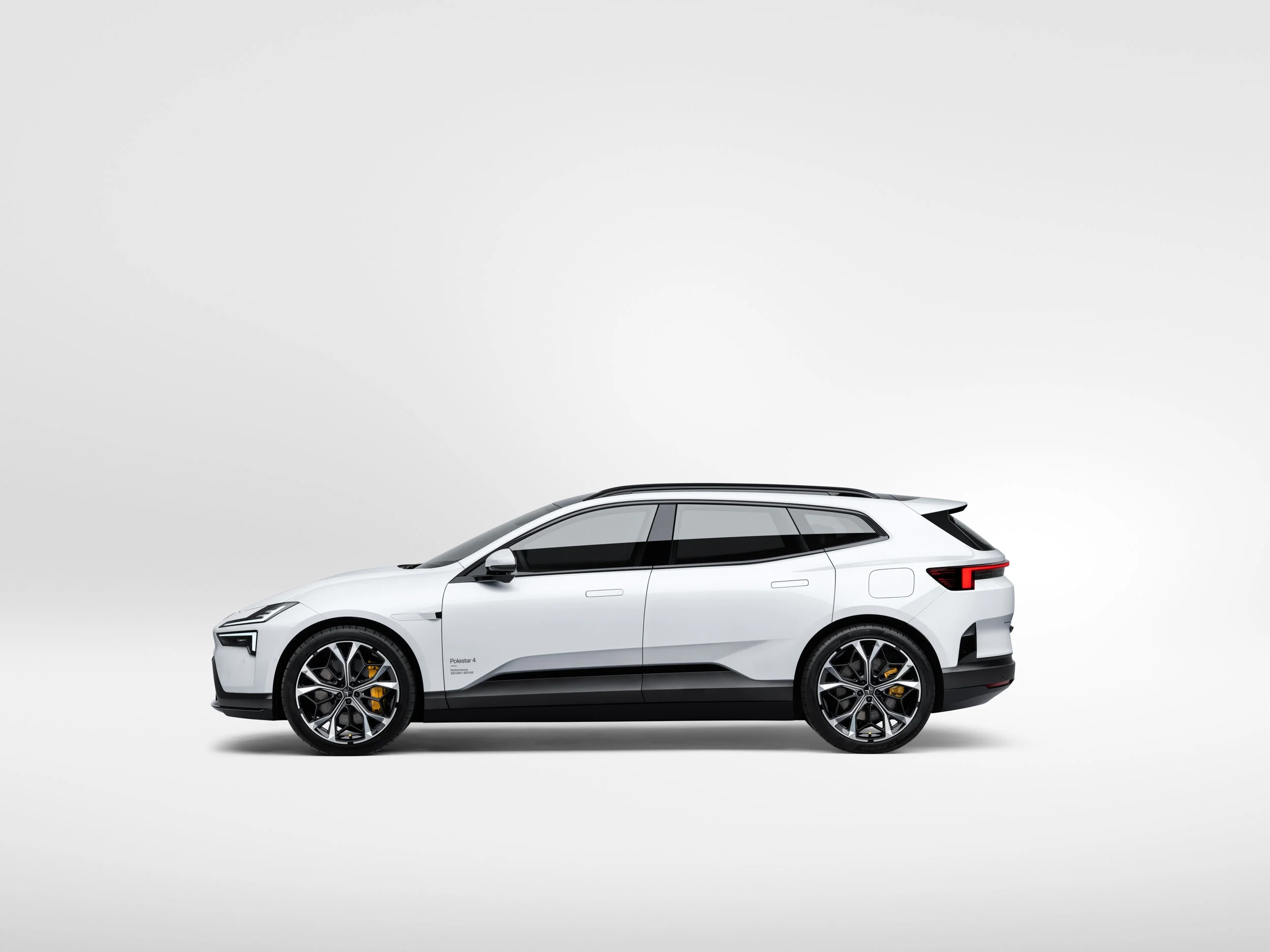 Polestar-260628-2449_v004.jpg
