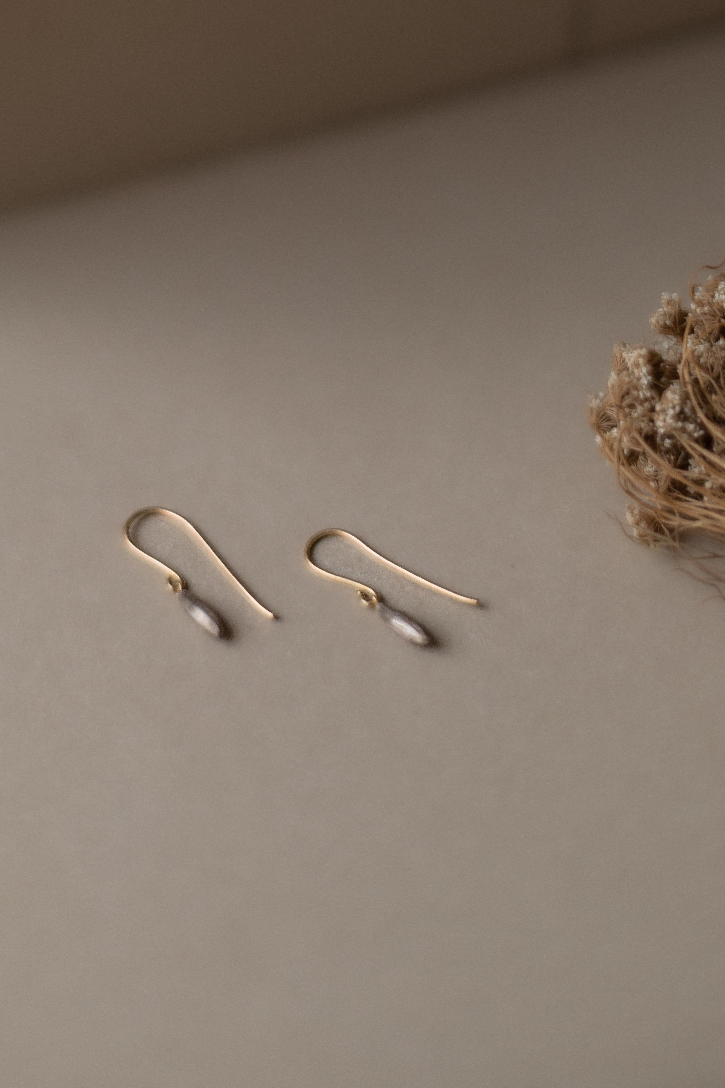 Kerry Seaton, 18ct Yellow Gold & Silver Rice Grains on Hooks — | Flow ...
