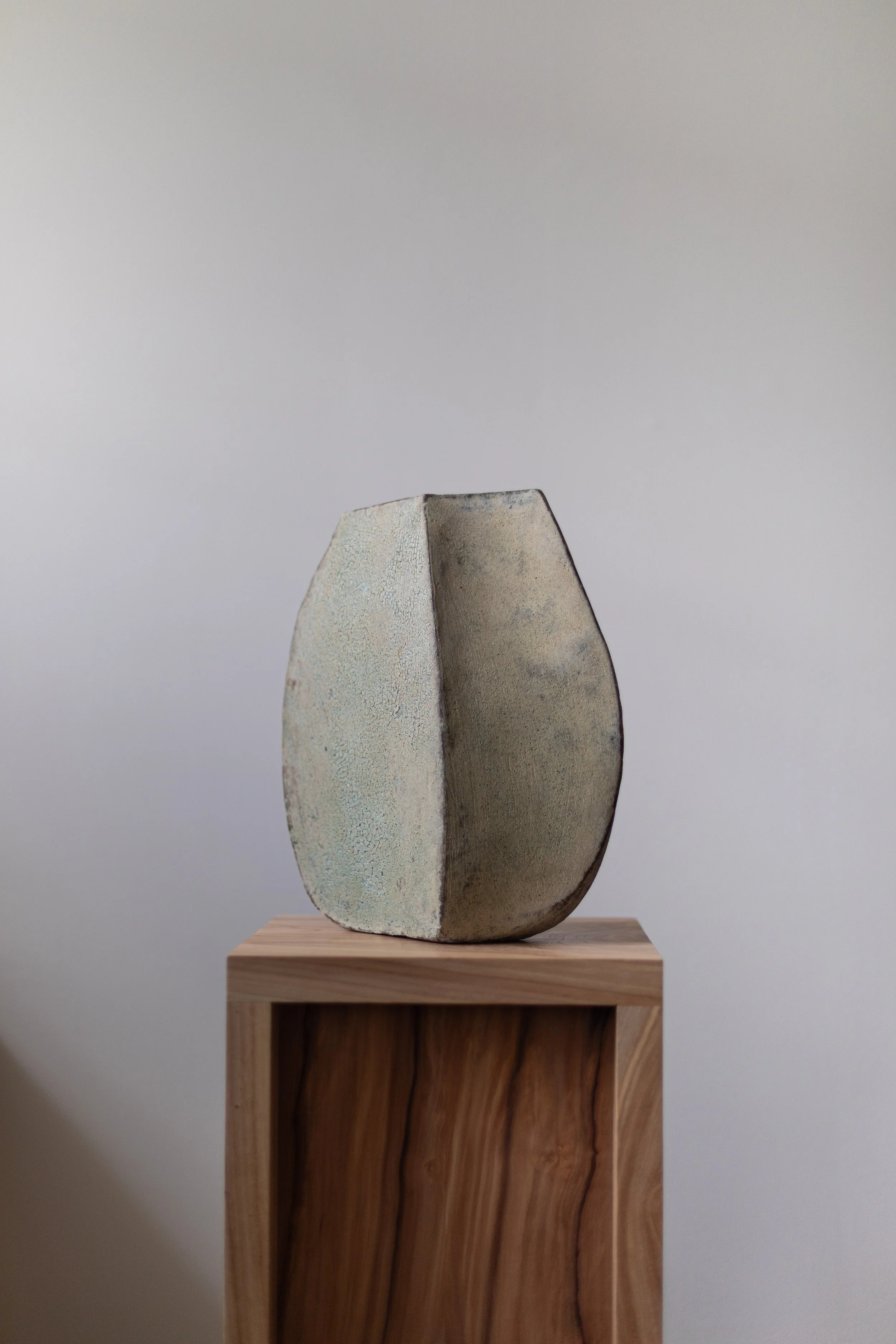 Flow Gallery_Paul Philp_Ceramics_British Studio-22.jpg