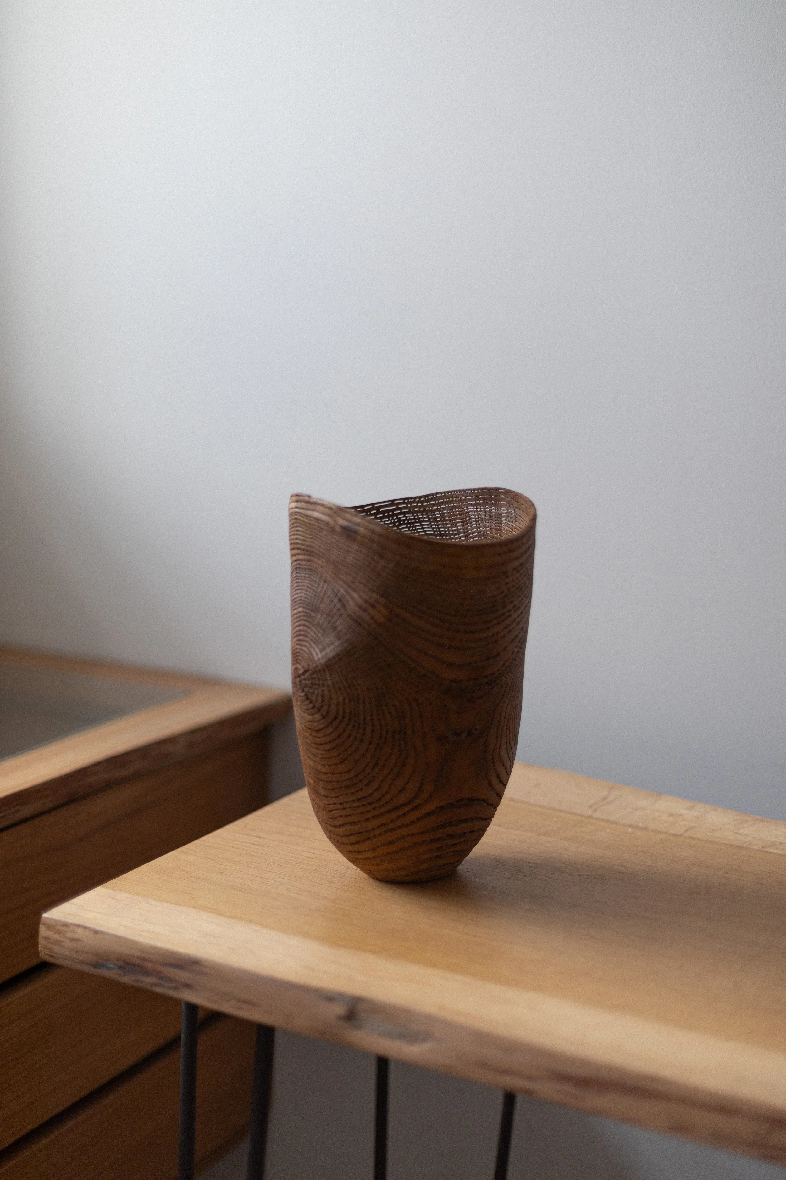 Flow Gallery_London_Greg Kent_Wood Turning_2025-57.jpg