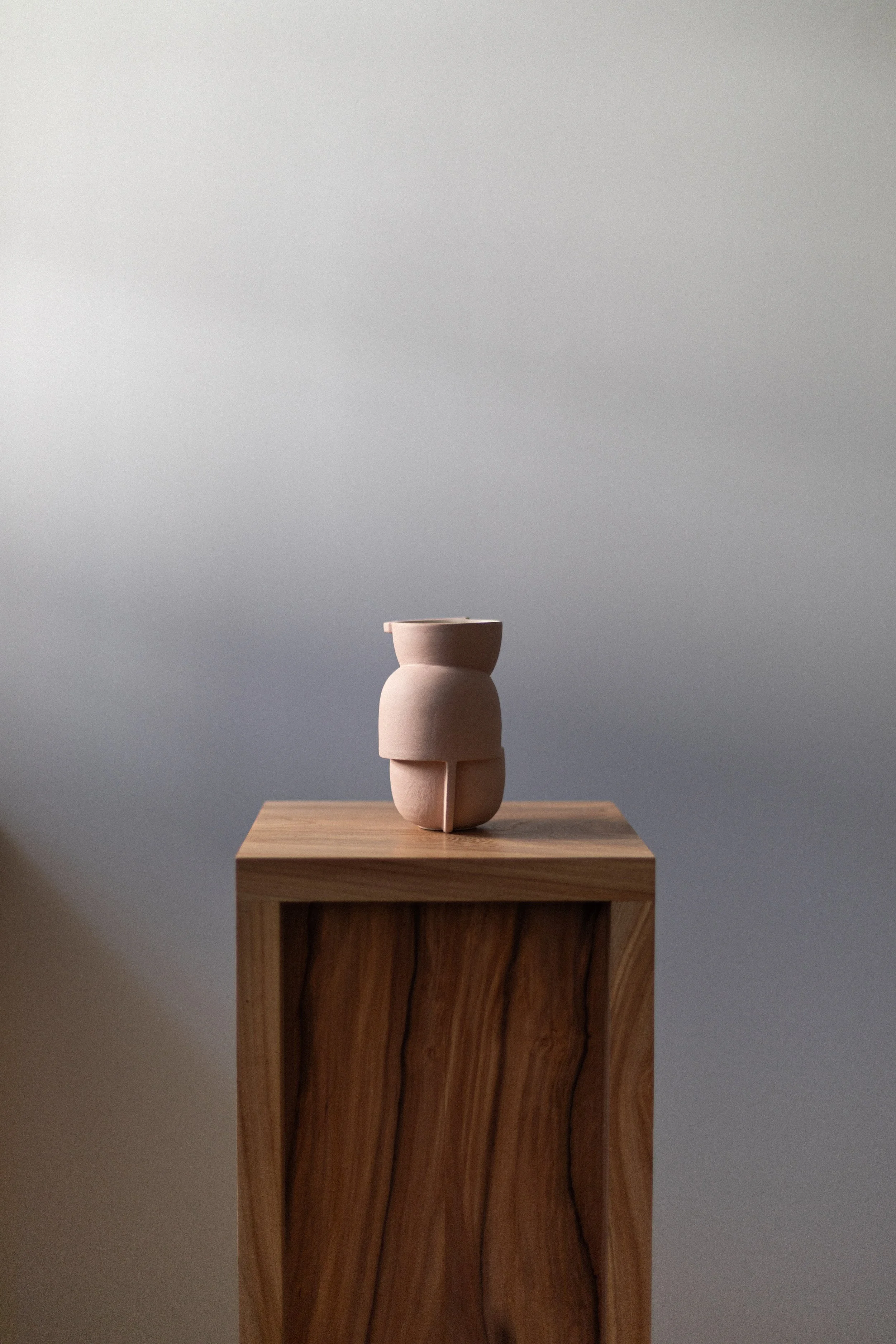 Flow Gallery_Derek Wilson_Small Constructed Vessel_Beige-9.jpg