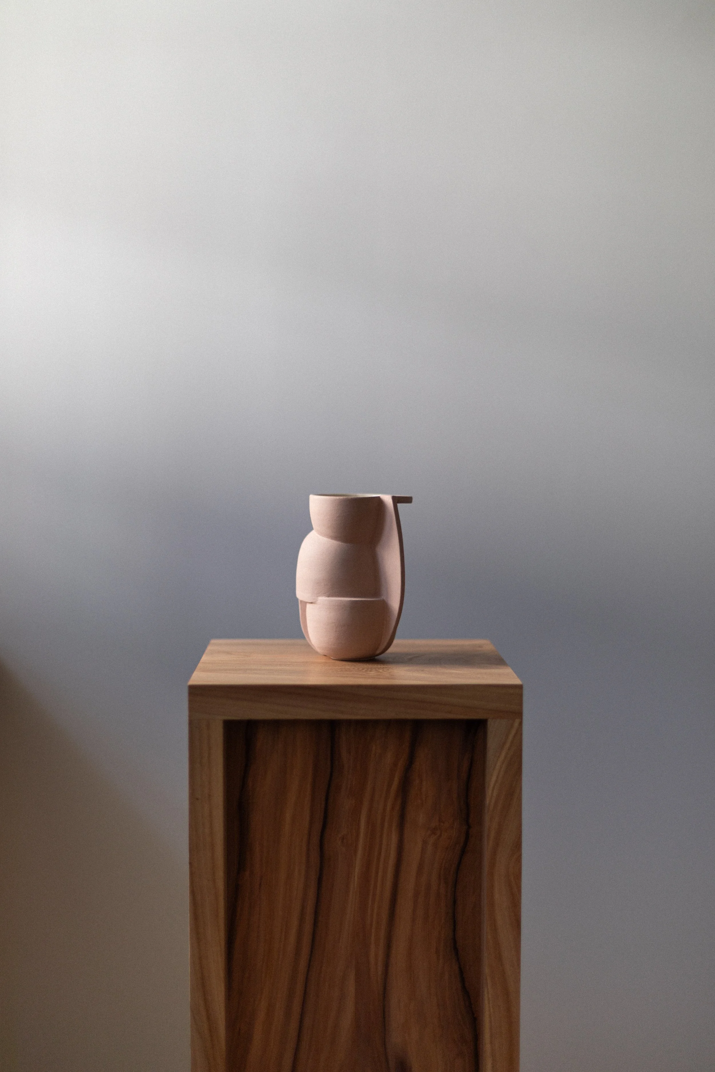 Flow Gallery_Derek Wilson_Small Constructed Vessel_Beige-7.jpg