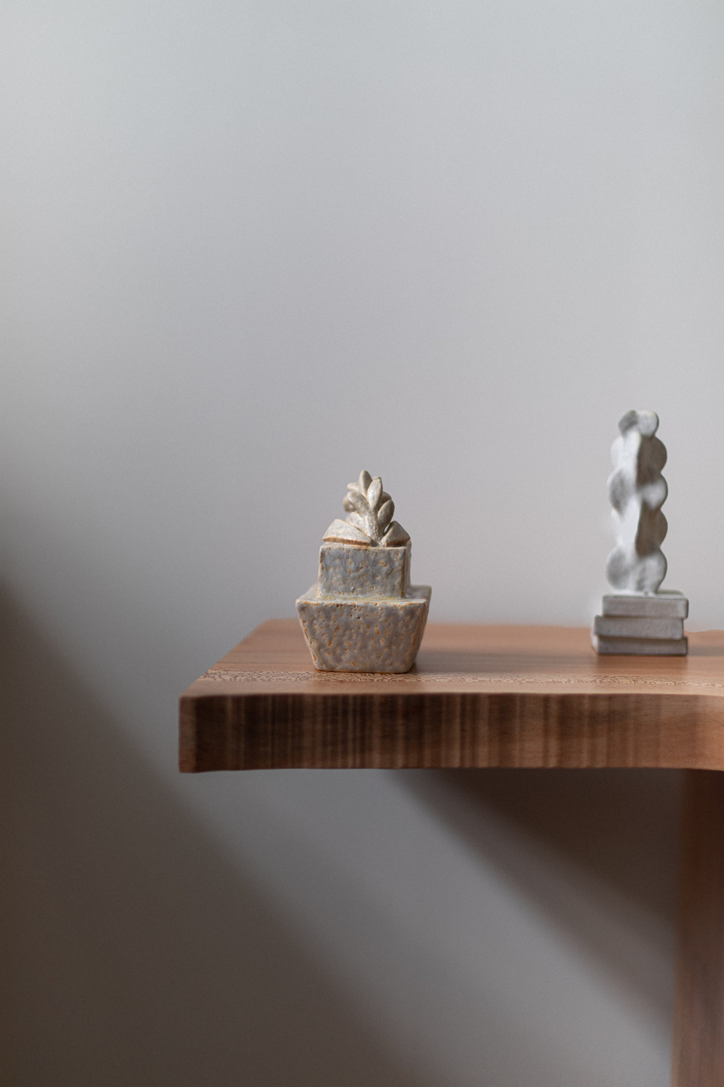 Flow Gallery_Chinoko Sakamoto_Exhibtion_2025_Japanese Ceramics-5.jpg