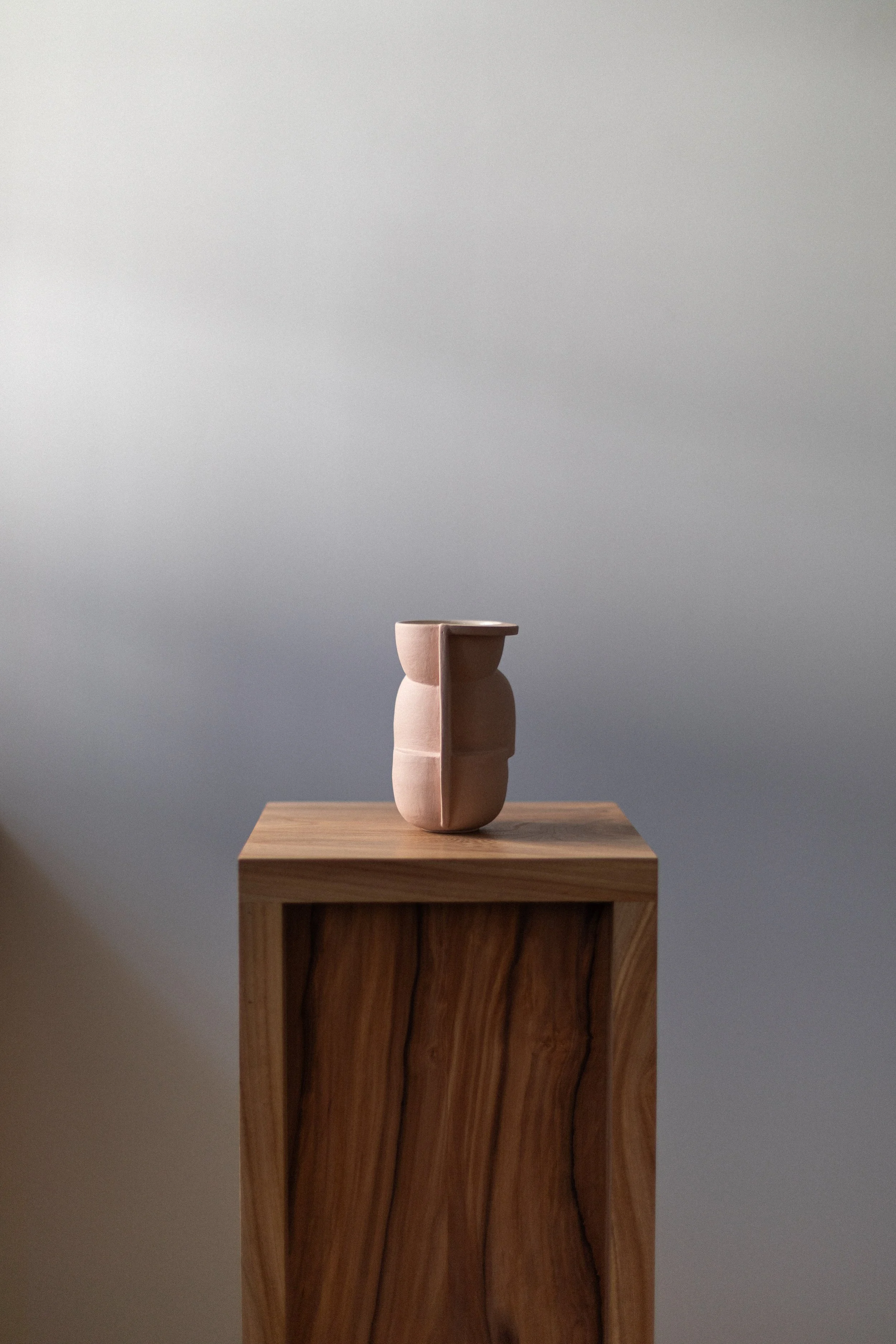 Flow Gallery_Derek Wilson_Small Constructed Vessel_Beige-2.jpg