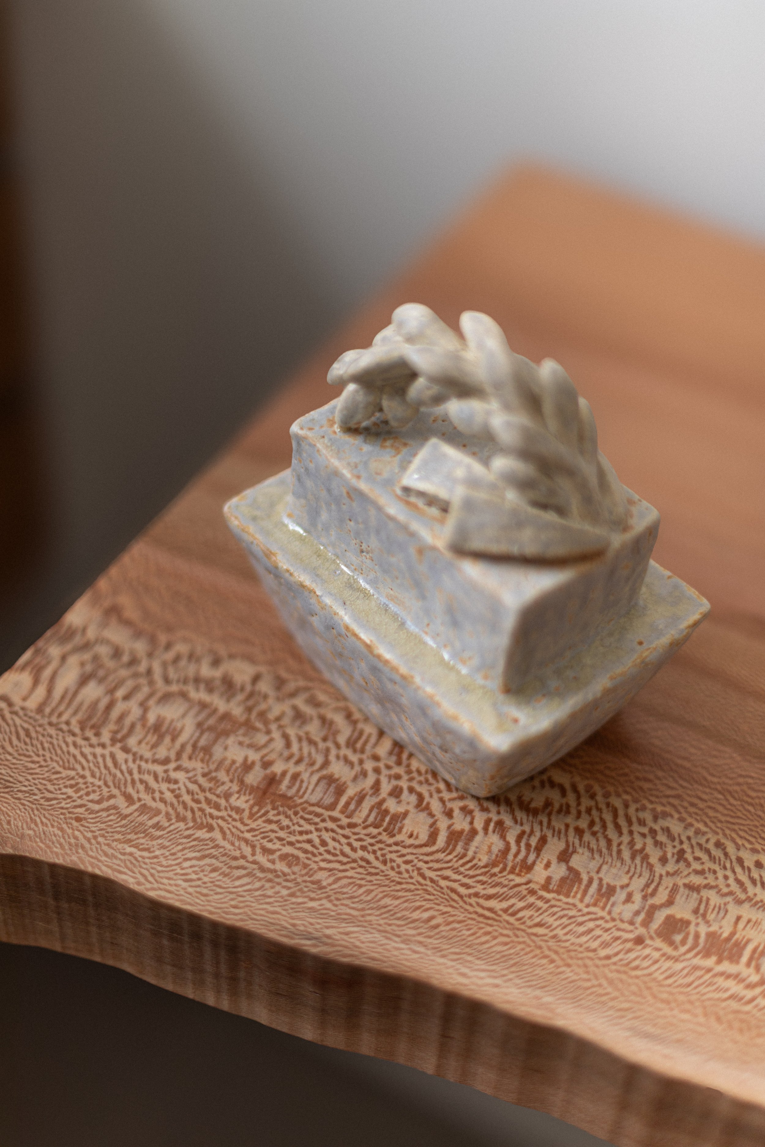 Flow Gallery_Chinoko Sakamoto_Exhibtion_2025_Japanese Ceramics-74.jpg