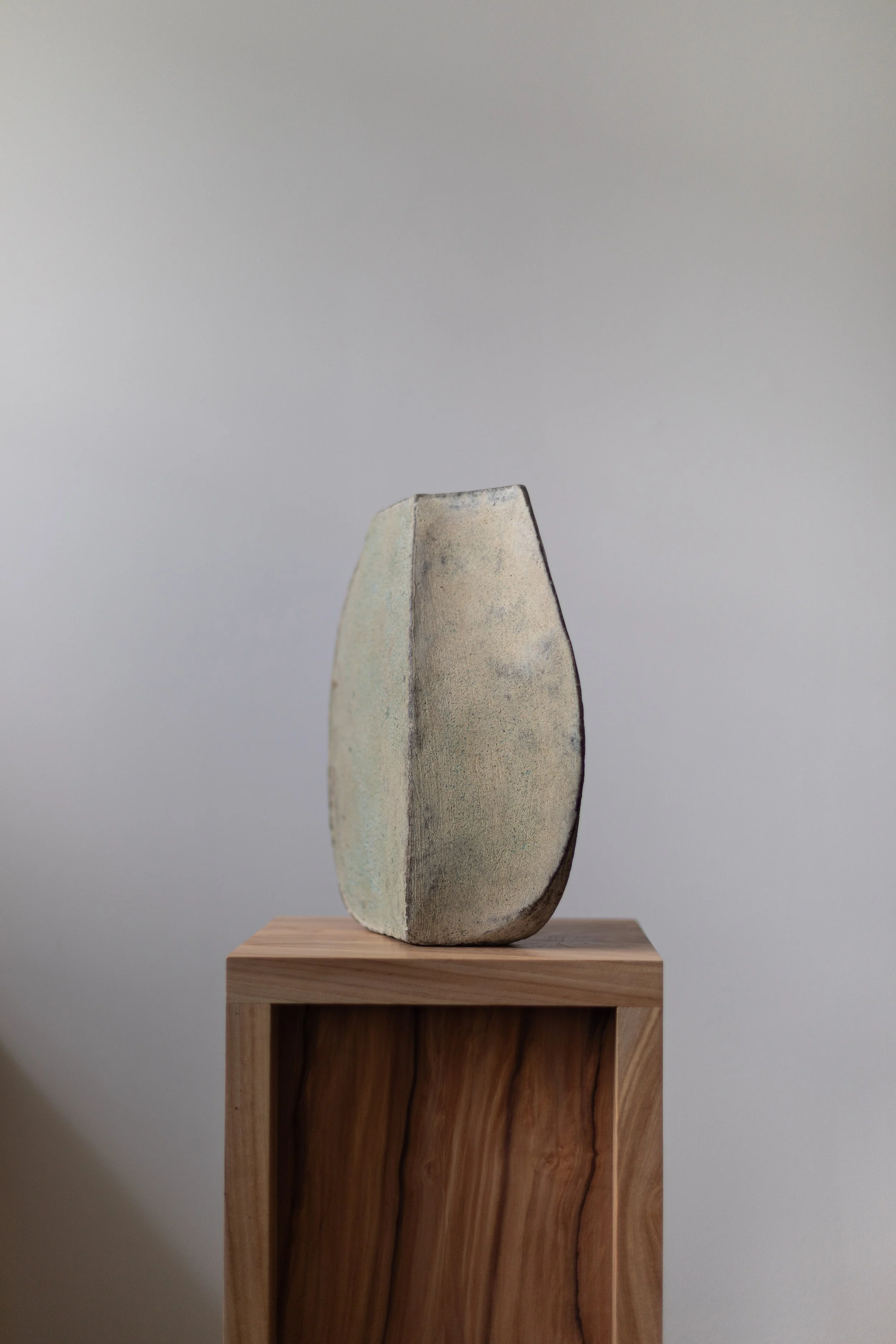 Flow Gallery_Paul Philp_Ceramics_British Studio-26.jpg
