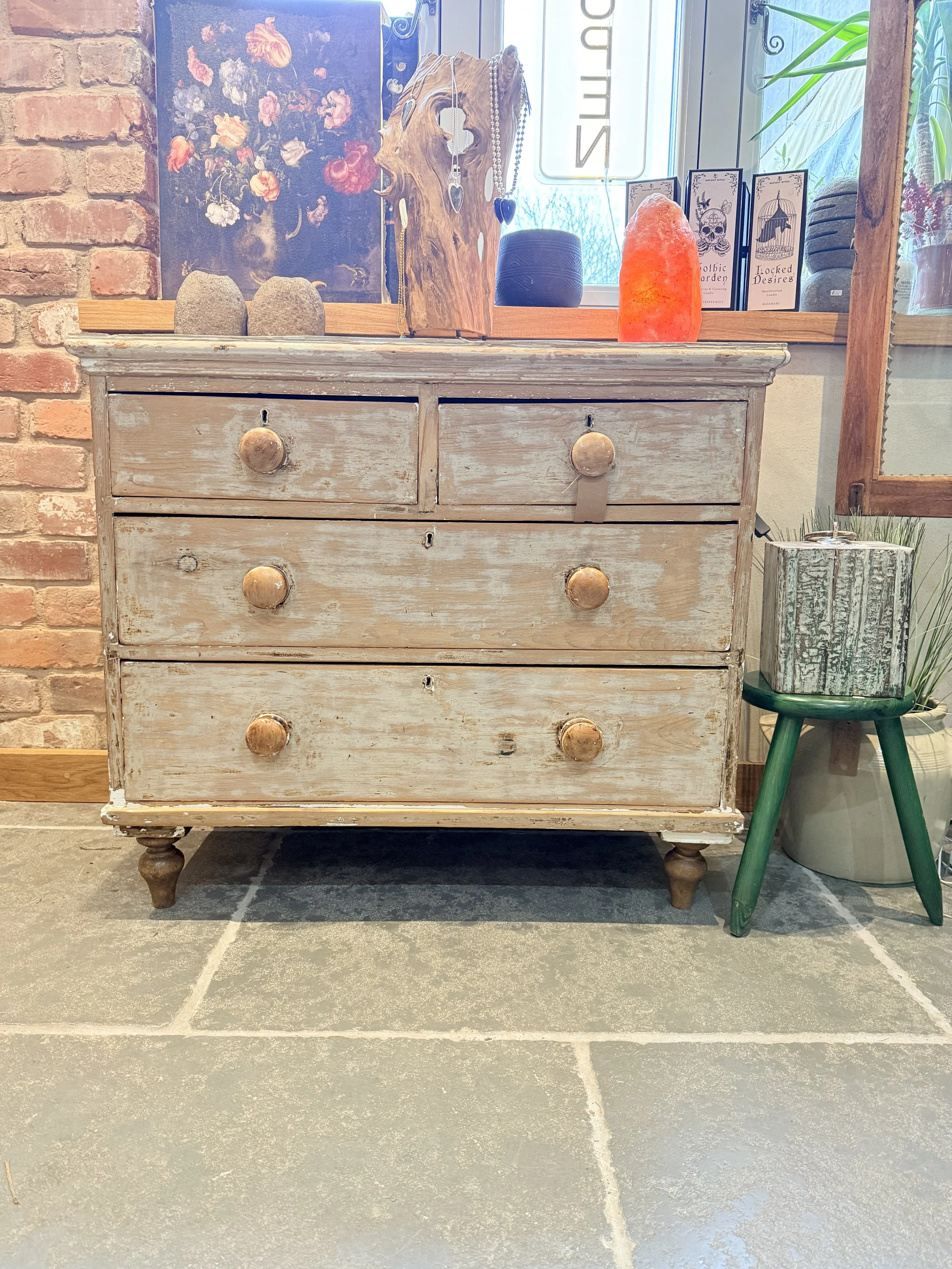 Elegant Victorian Chest of Drawers