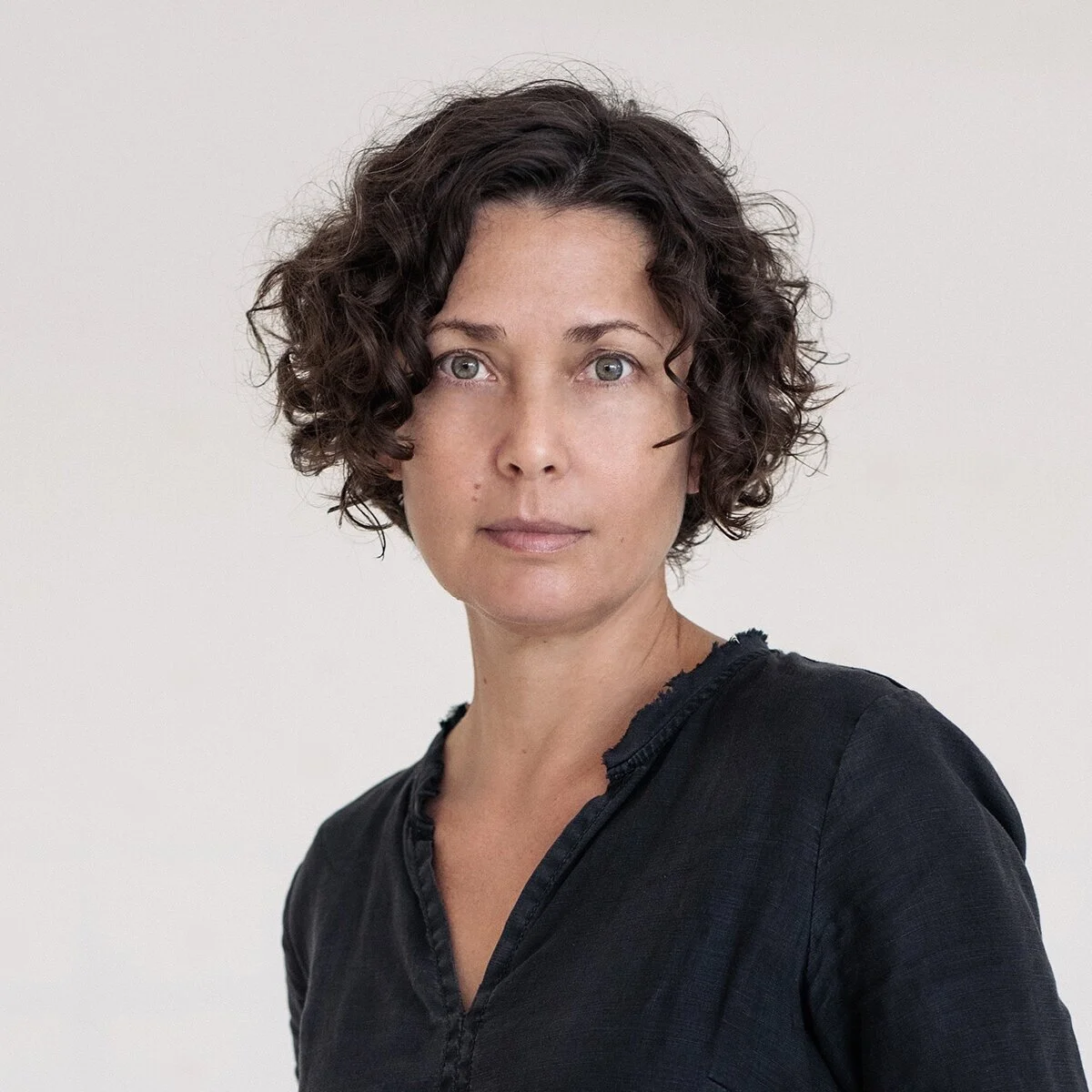 ERIKA BLUMENFELD: THE ROCK FAN WHO LOVES LIGHT SHOWS