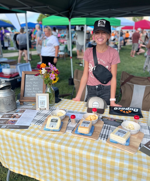 2025 Dyersville Merry Mingle Market