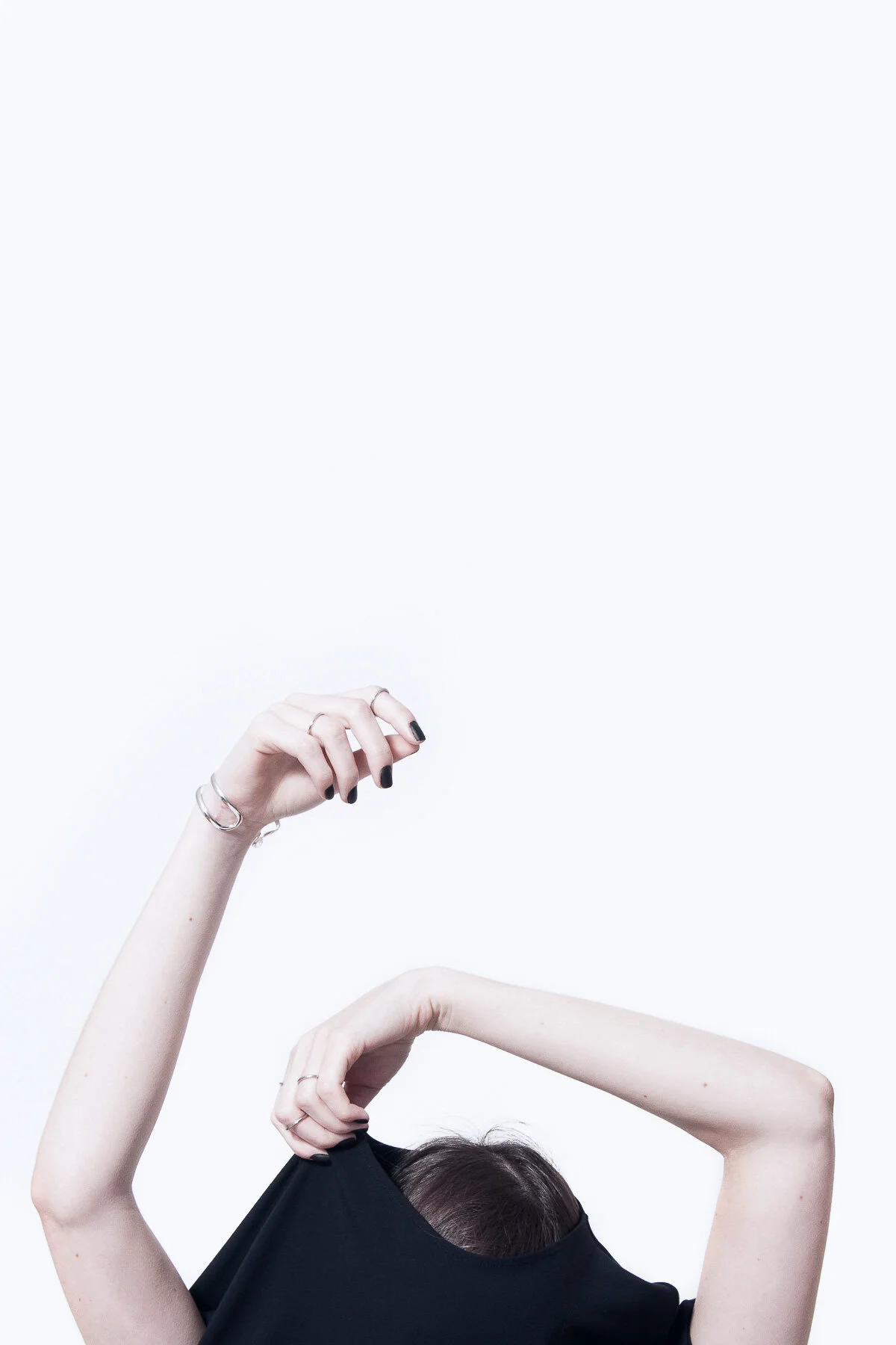 Melissa-Araujo-Editorial-Hands.JPG