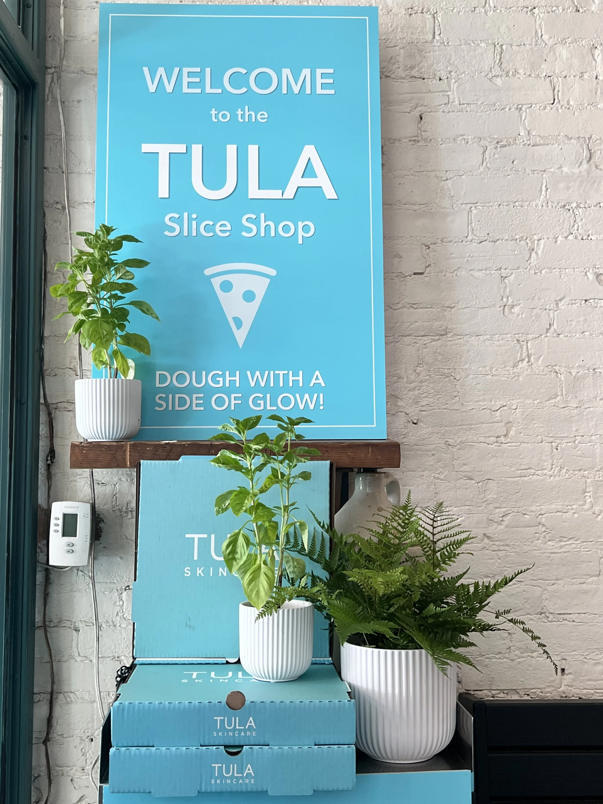 TULA | PIZZA NIGHT AT MOTORINOS