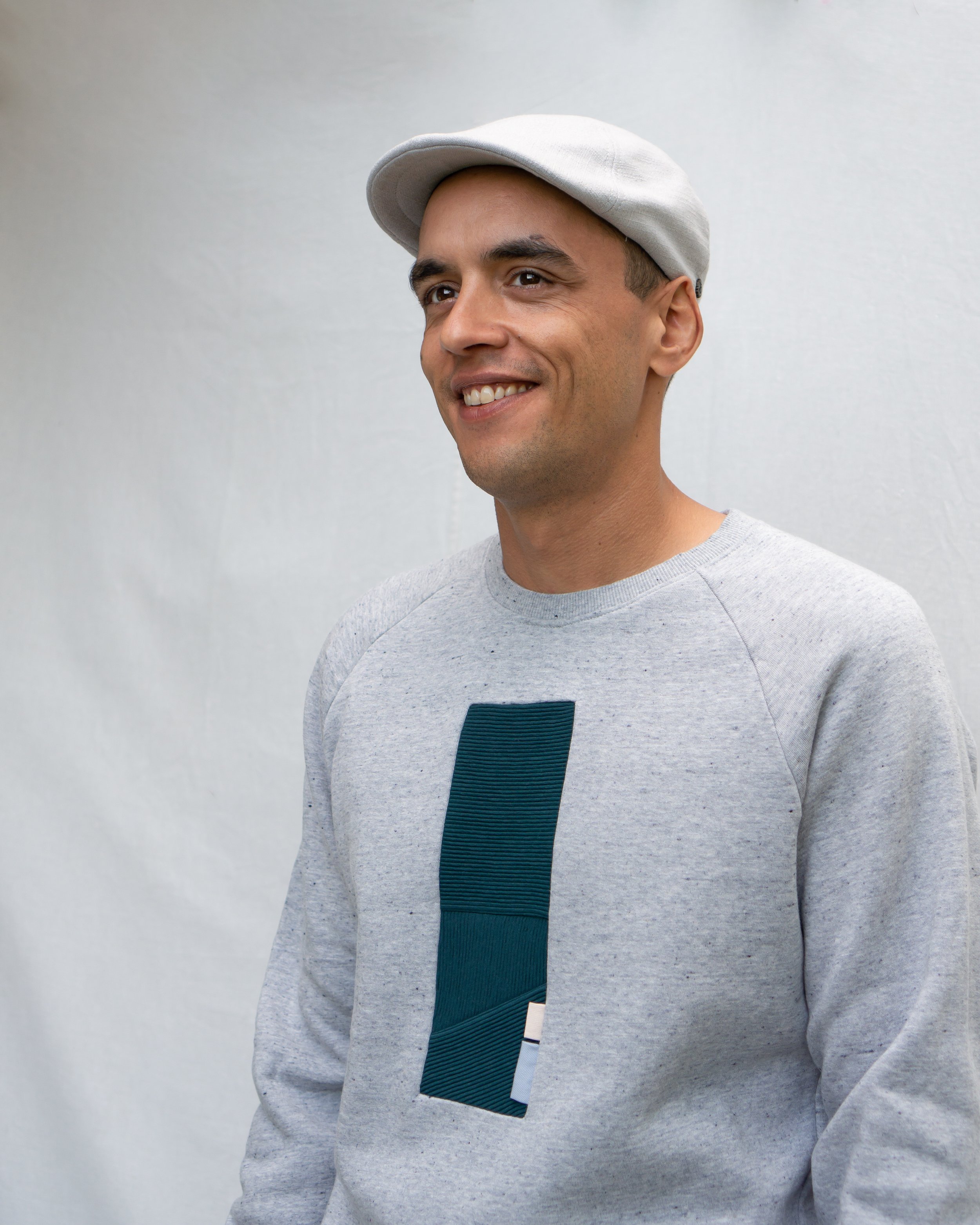 Sweater-grijs-m_1a.jpg
