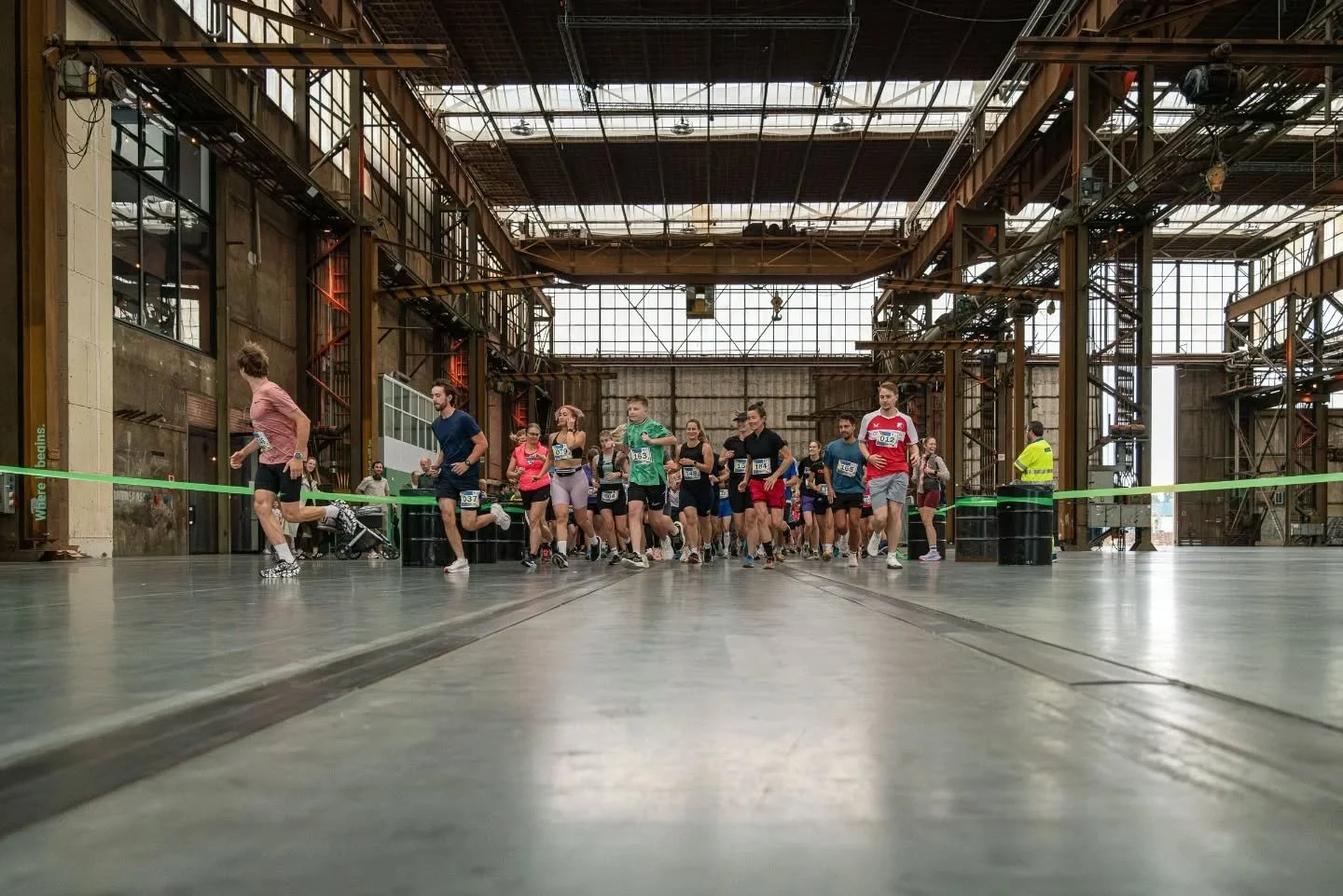 Een week later nagenieten... ✨🏃&zwj;♂️⁠
Wat een onvergetelijke dag was de WSK (t)Rail Run! ⁠
Een week later denken we nog steeds terug aan alle mooie momenten. ⁠
Het regende wel, maar jullie enthousiasme maakte alles goed! 🌧️💪⁠
Van start tot finis