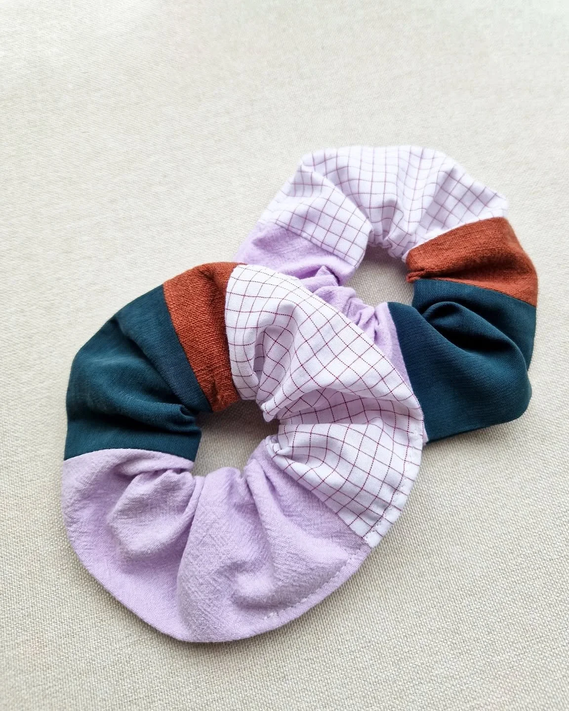 Nog geen feestdagen cadeau gevonden? ⁠
Kom kijken in de studio (stuur een berichtje of mail vooraf)! ⁠
Bewust winkelen, lokaal kopen 🌟⁠
⁠
⁠
⁠
⁠⁠⁠⁠#duurzamekleding #slowfashion #sustainablestyle #supportlocal #kooplokaal