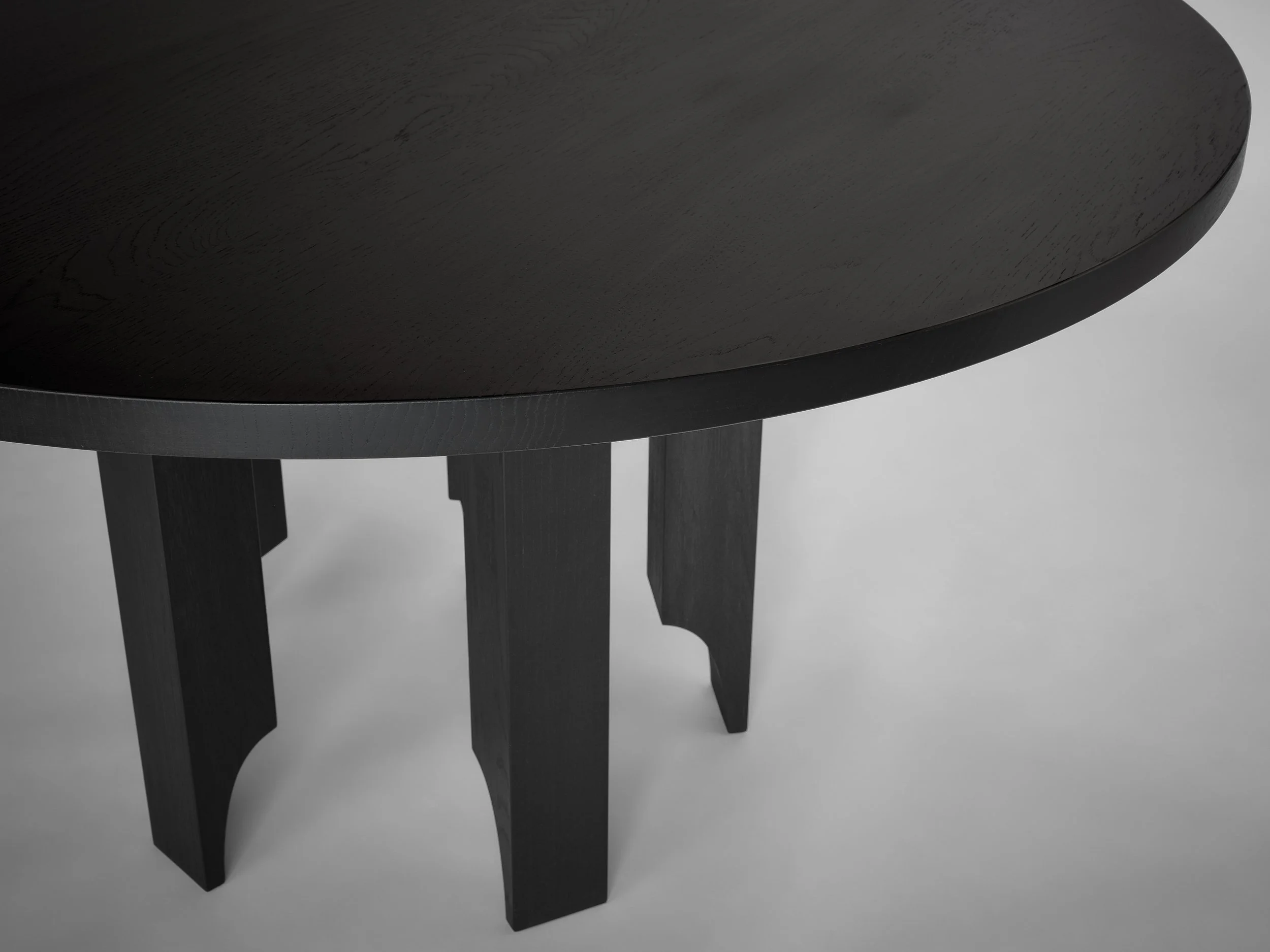 Mokko - Acer Round Table - Black Oak - top - w - design by Aad Bos.jpg
