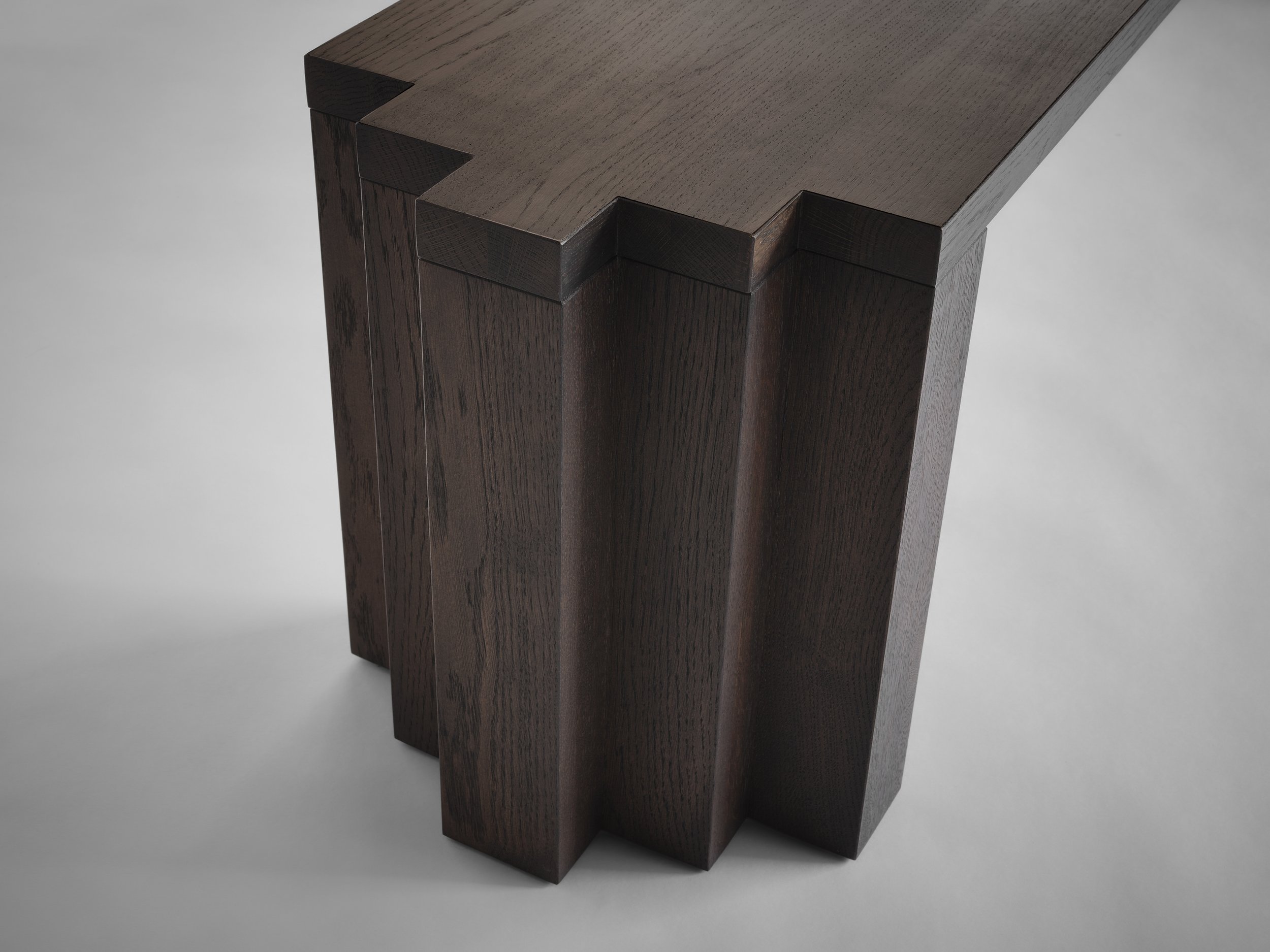 Mokko - Cadence Bench - Dark Brown Oak - detail - lg - design by Aad Bos.jpg