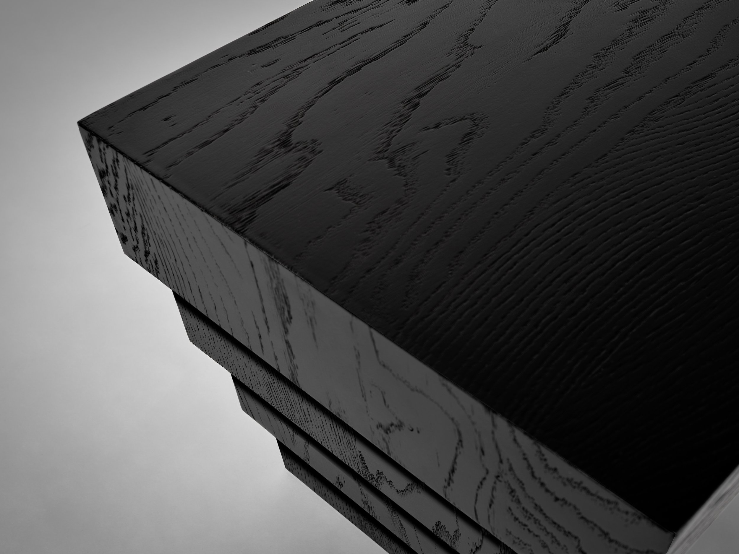 Mokko - Taes Side Table - detail - photo by Thomas van Schaik.jpg