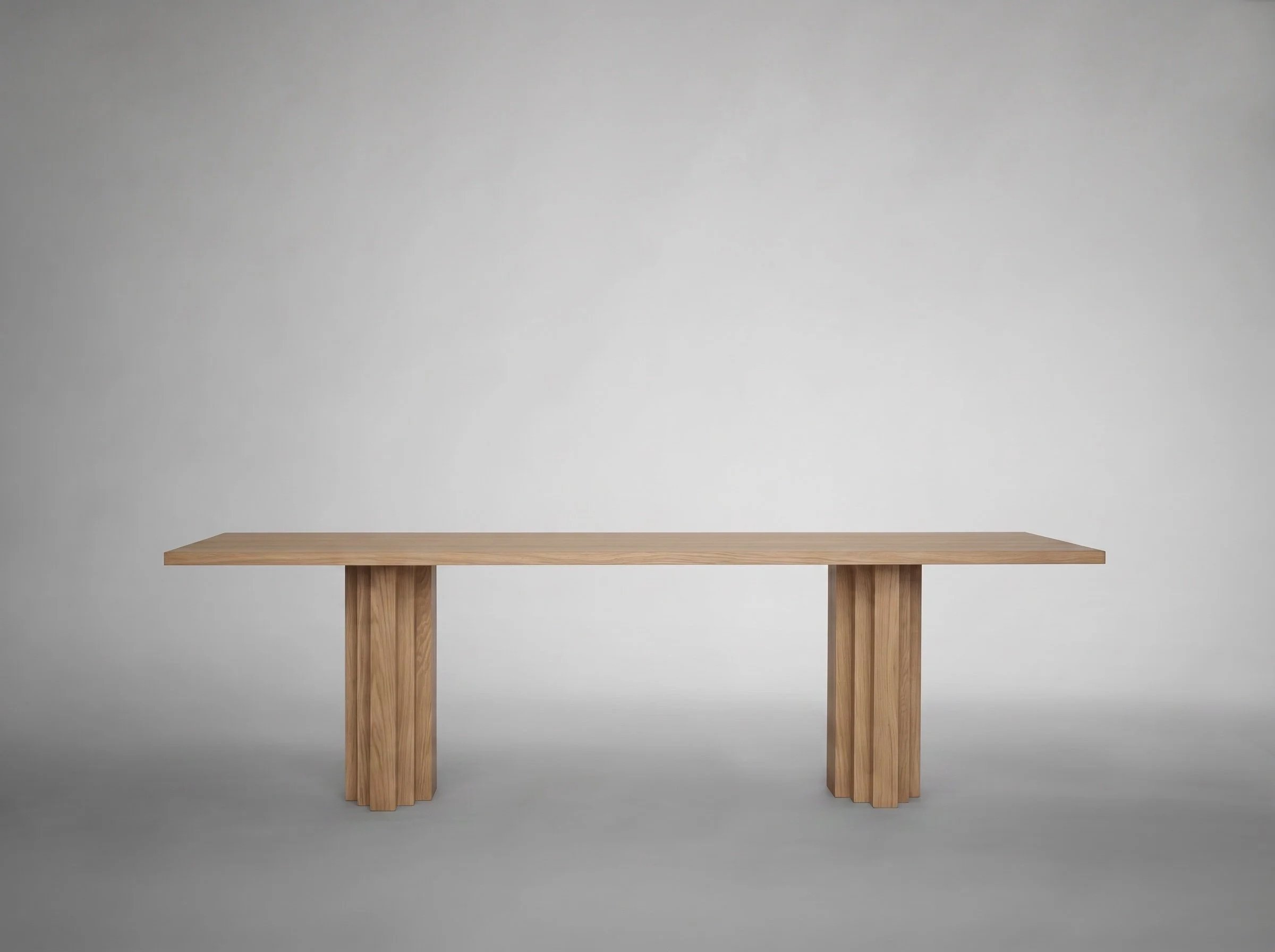 Mokko+-+Brut+Slim+table+-+Light+Oak+-+light+grey+background+-+side+view+-+photo+by+Thomas+van+Schaik.jpg