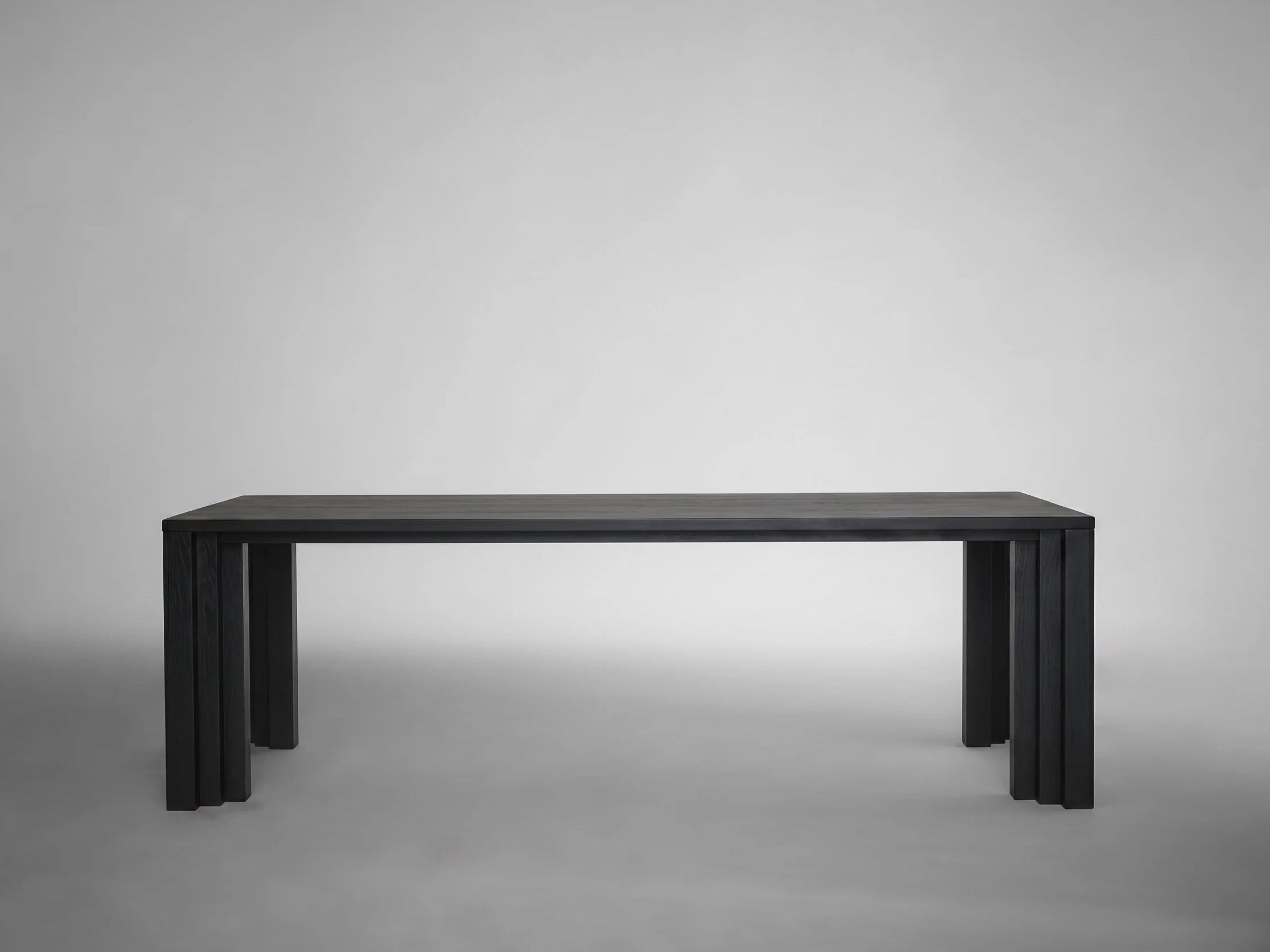 Mokko+-++Cadence+Table+-+Black+Oak+-+front+view+-+design+by+Aad+Bos.jpg