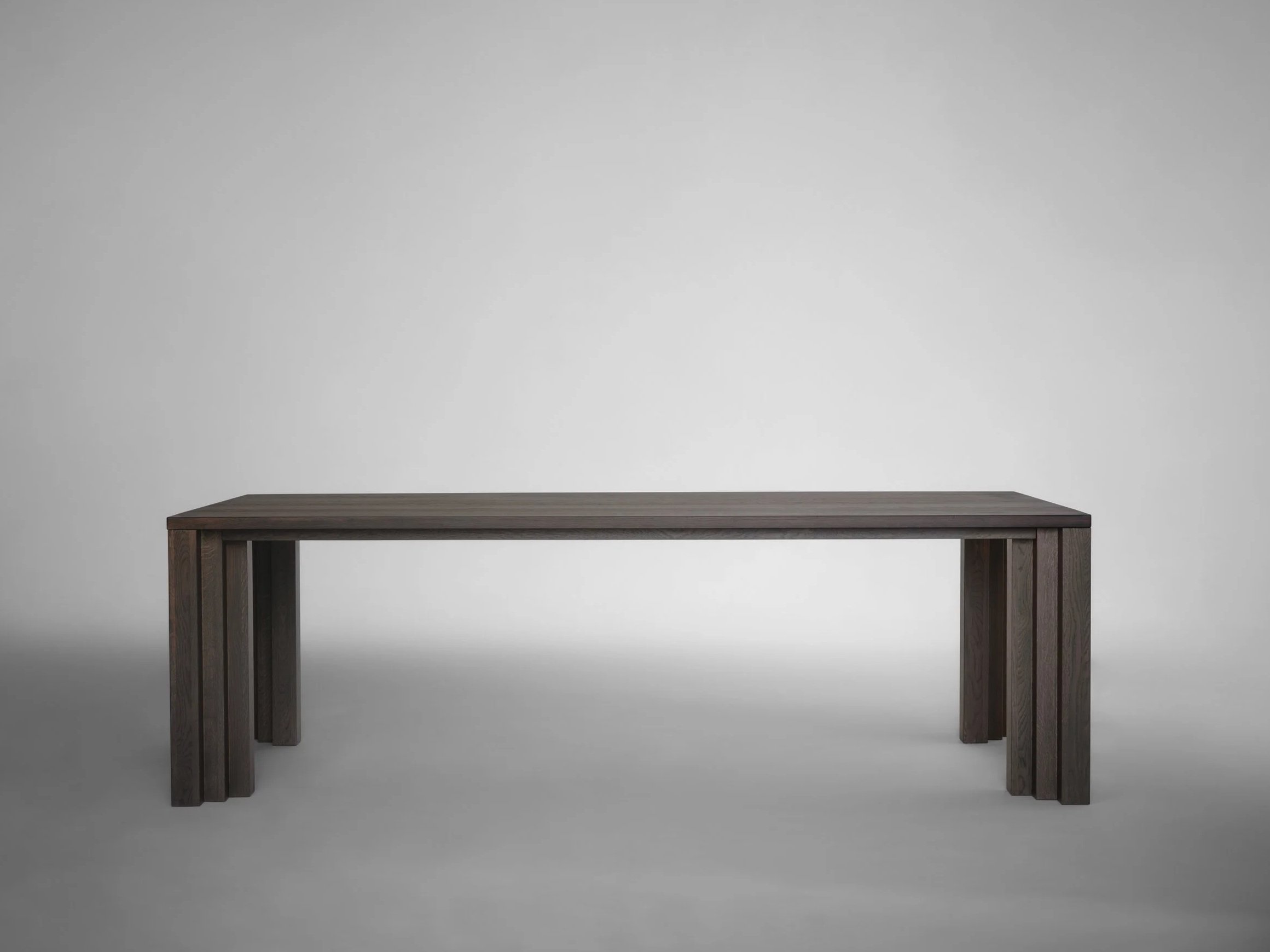 MAIN+-+Mokko+-++Cadence+Table+-+Dark+Brown+Oak+-+lg+-+front+-+design+by+Aad+Bos.jpg