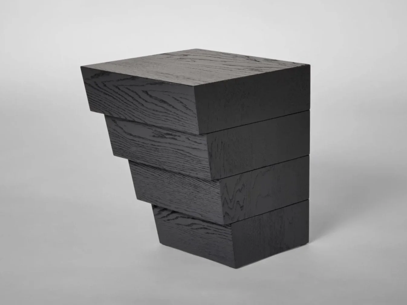 Mokko+-+Taes+Side+Table+-+perspective+-+photo+by+Thomas+van+Schaikaik.jpg