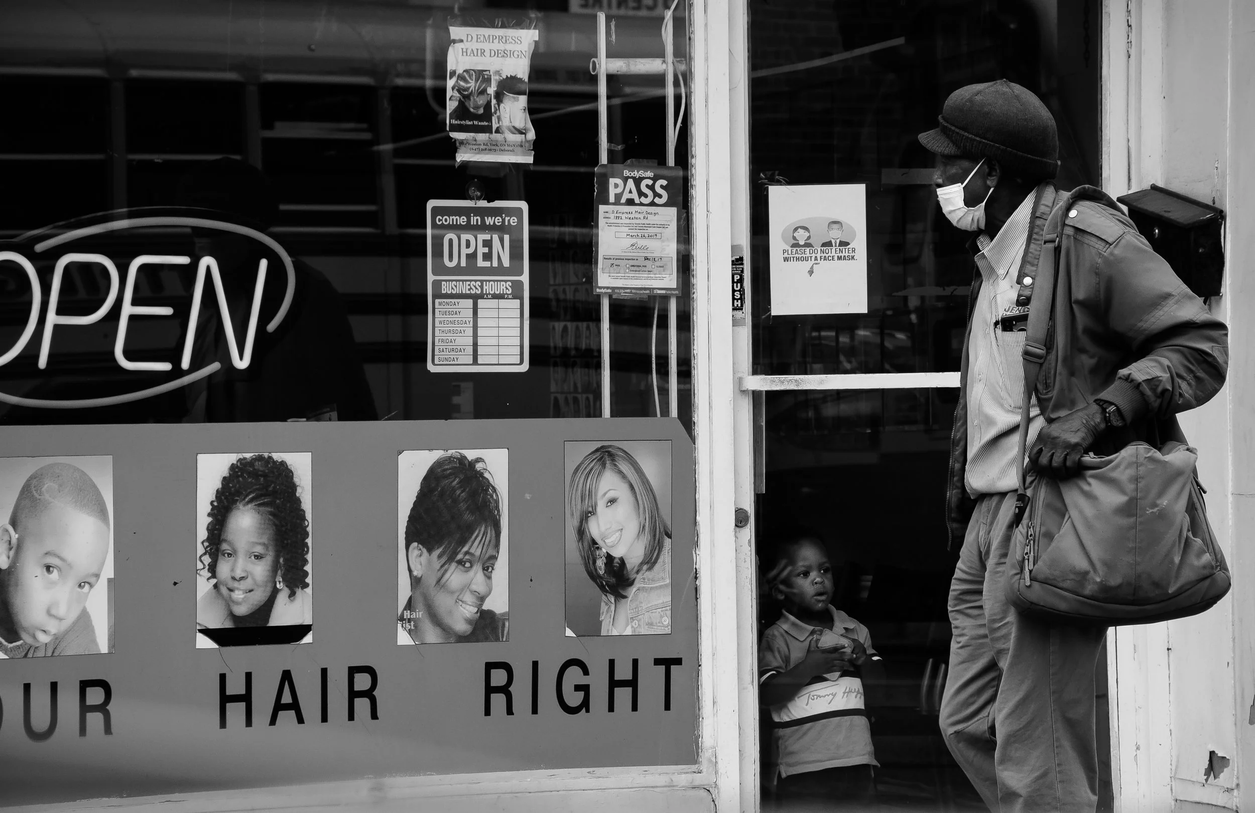 "LOOK RIGHT"