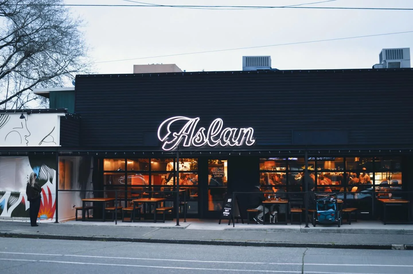 Aslan Seward Park is open! 

Where great beer, great food, and intentional design come together to create a space for everyone.

All ages welcome, with dogs invited on the patio

Read more at the link in bio