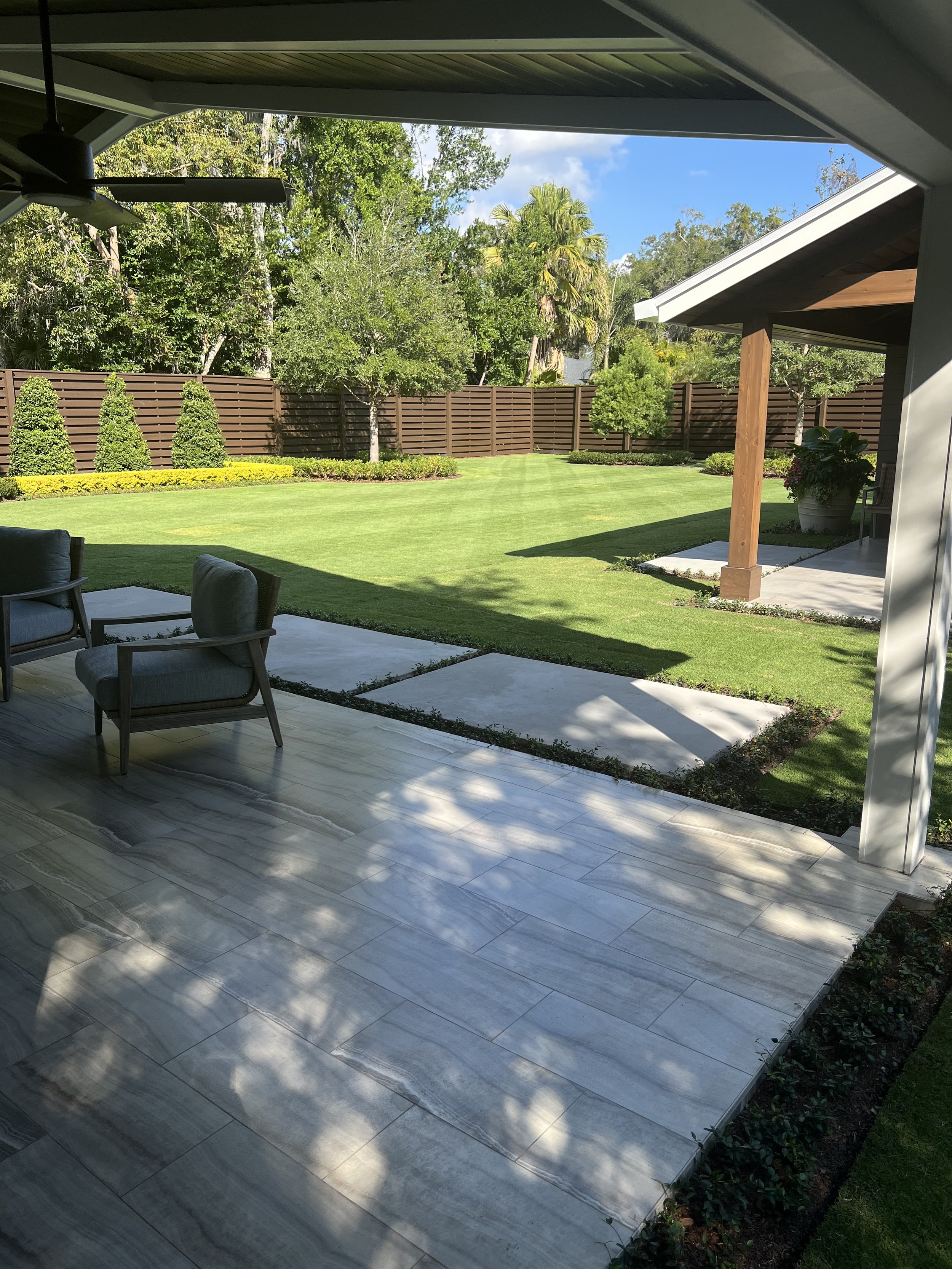 CitraZoy Zoysia sod retaining color.  Picture of Citrazoy  Zoysia SOD from december of 2025 . Beautiful Zoysia Sod - Zone b  - Winter Park / Maitland Florida .   Michael Geist's Yard Works  - What zoysia grass is right for your Orlando Yard? 