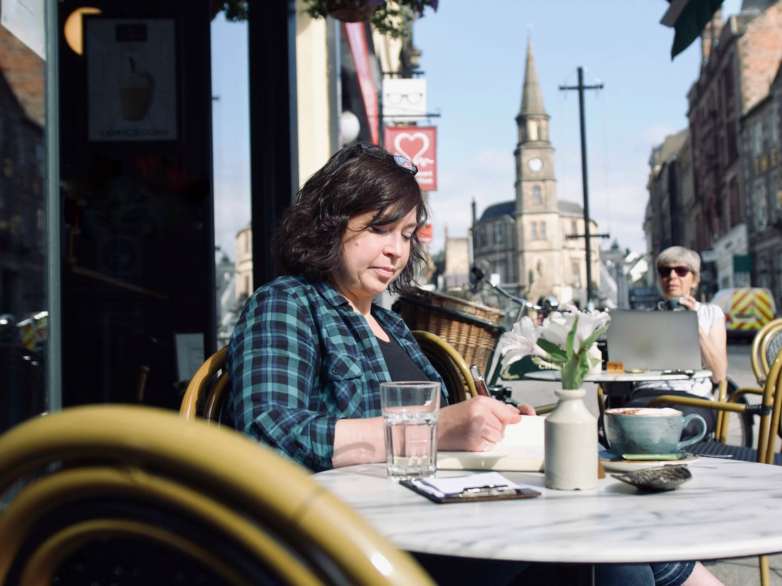 makar pens tribute to city’s independent sector