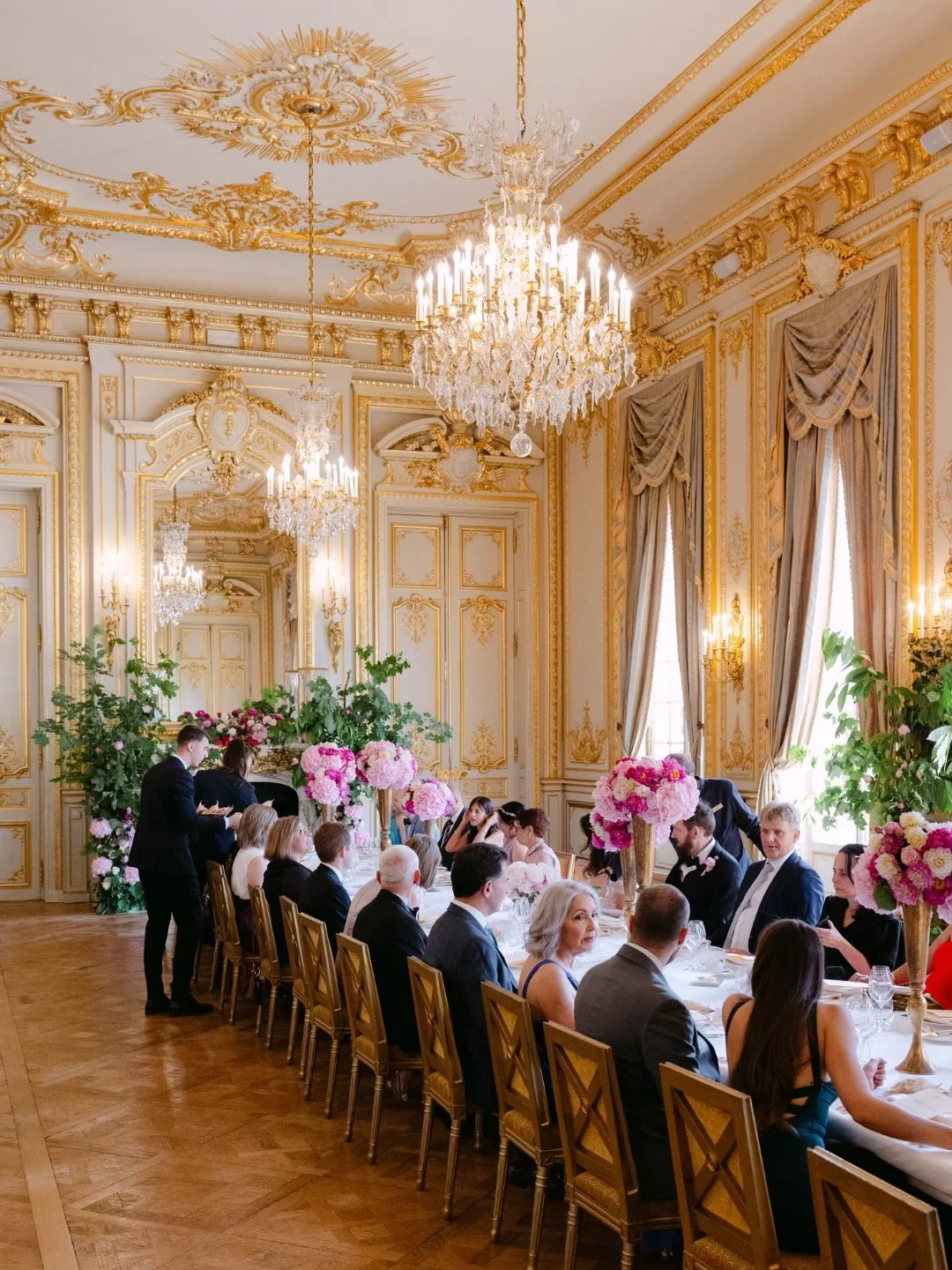 An intimate wedding at the Shangri-La Paris always feels like stepping into a world of elegance.
There&rsquo;s something I truly love about palace weddings in Paris&hellip; the atmosphere is effortlessly refined, yet incredibly intimate. A sense of c