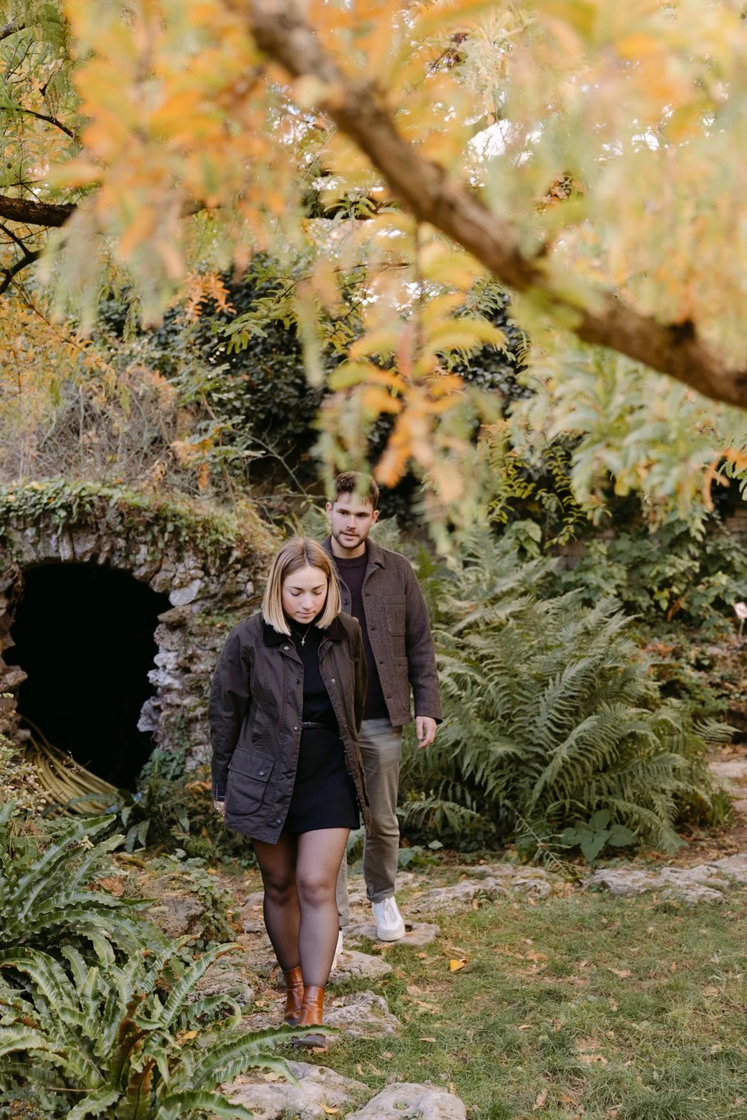 Seance-photo-couple-automne-Jardin-des-Plantes-Paris-00012.jpg
