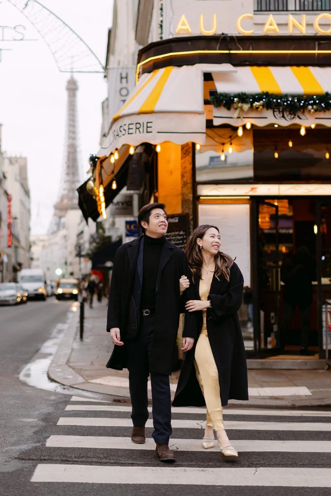 Shooting photo couple à Paris