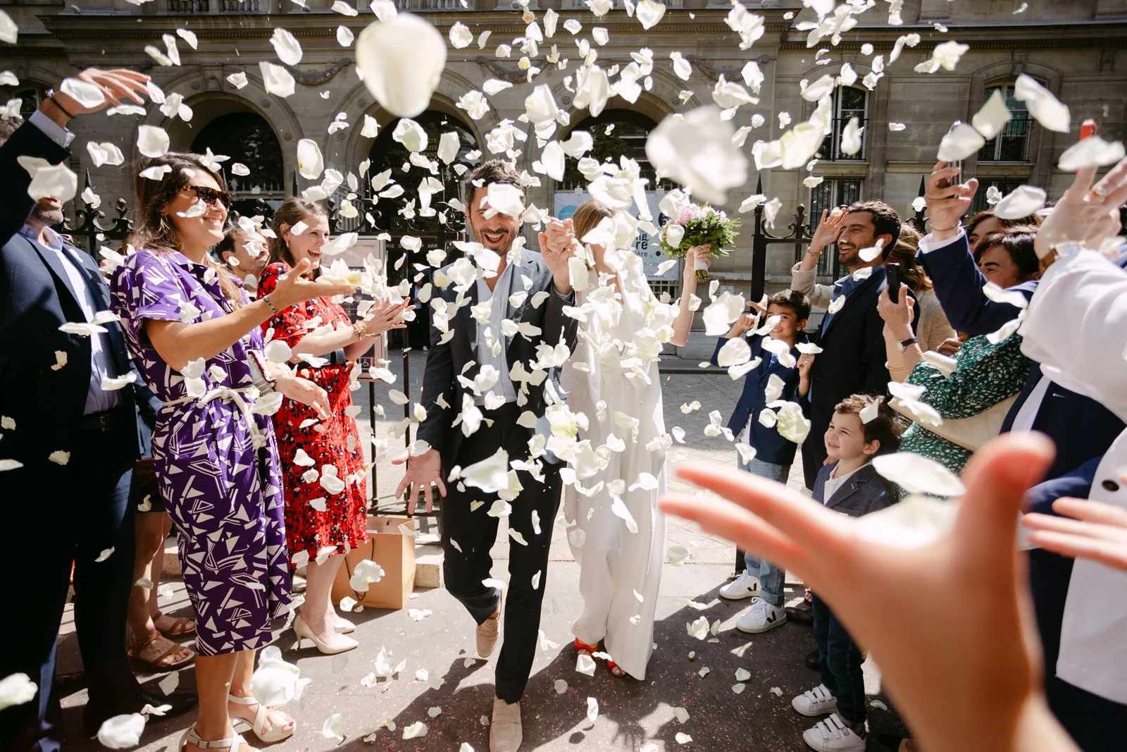 Mariage civil à la mairie du 16ème, Paris
