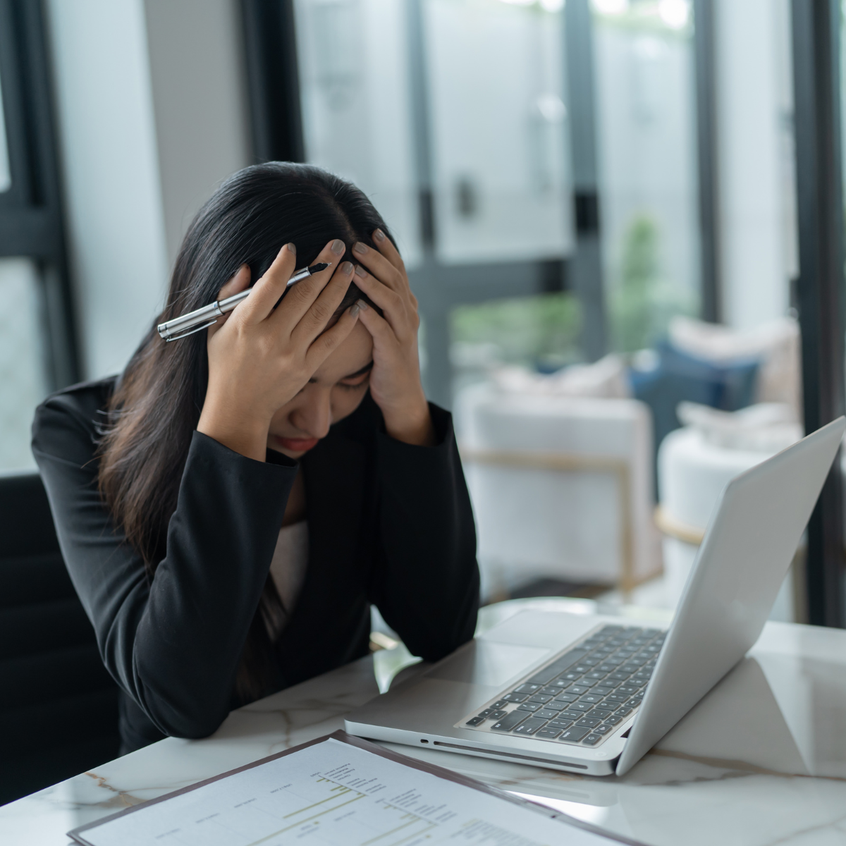Stress i arbeidslivet: 7 tidlige tegn du bør ta på alvor (og hva dere kan gjøre)