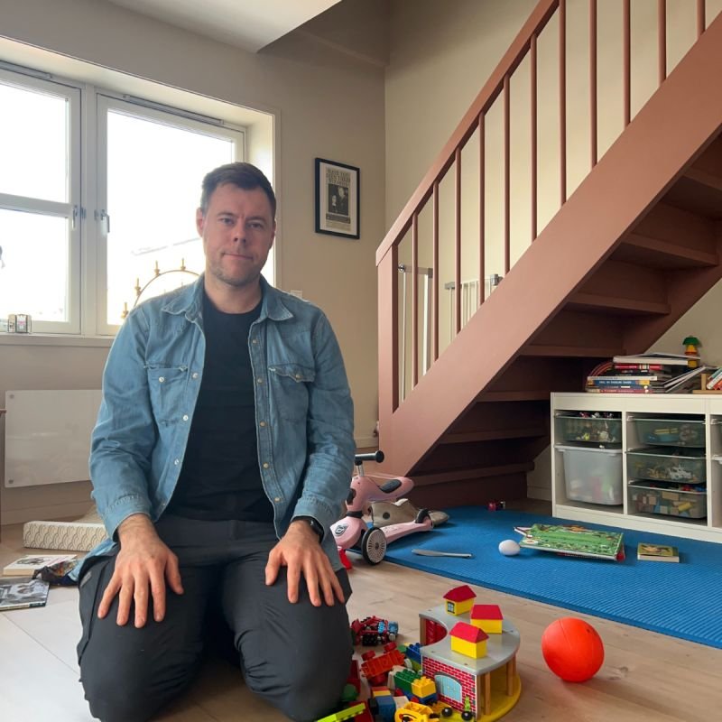 Derfor blir kvinner mer stresset av rot og besøk: Sosial straff, husarbeid og urettferdige forventninger